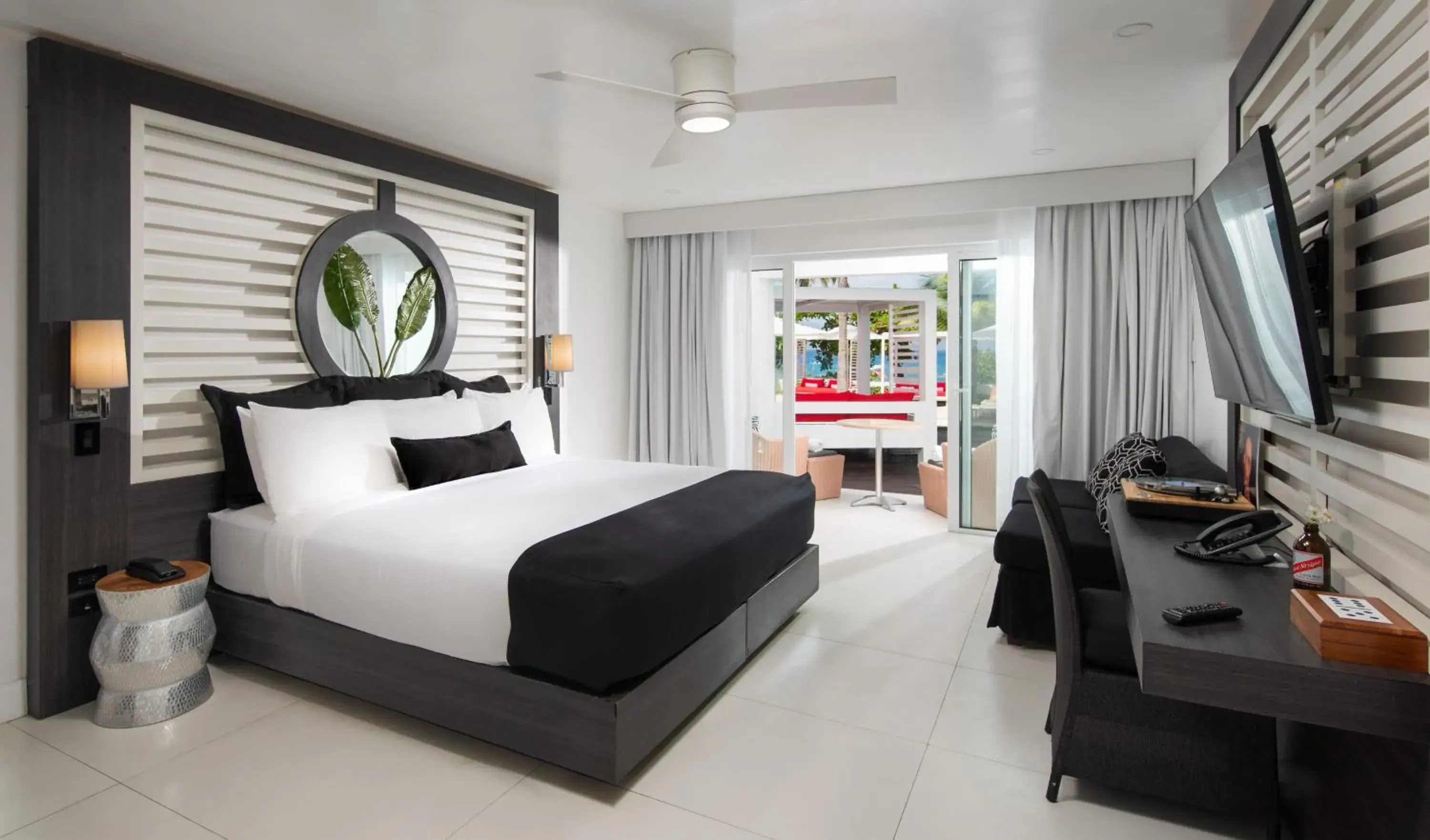 Junior Suite With Ocean View and Cabana in S Hotel Montego Bay - Luxury Boutique All-Inclusive Hotel Junior Suite With Ocean View and Cabana in S Hotel Montego Bay - Luxury Boutique All-Inclusive Hotel