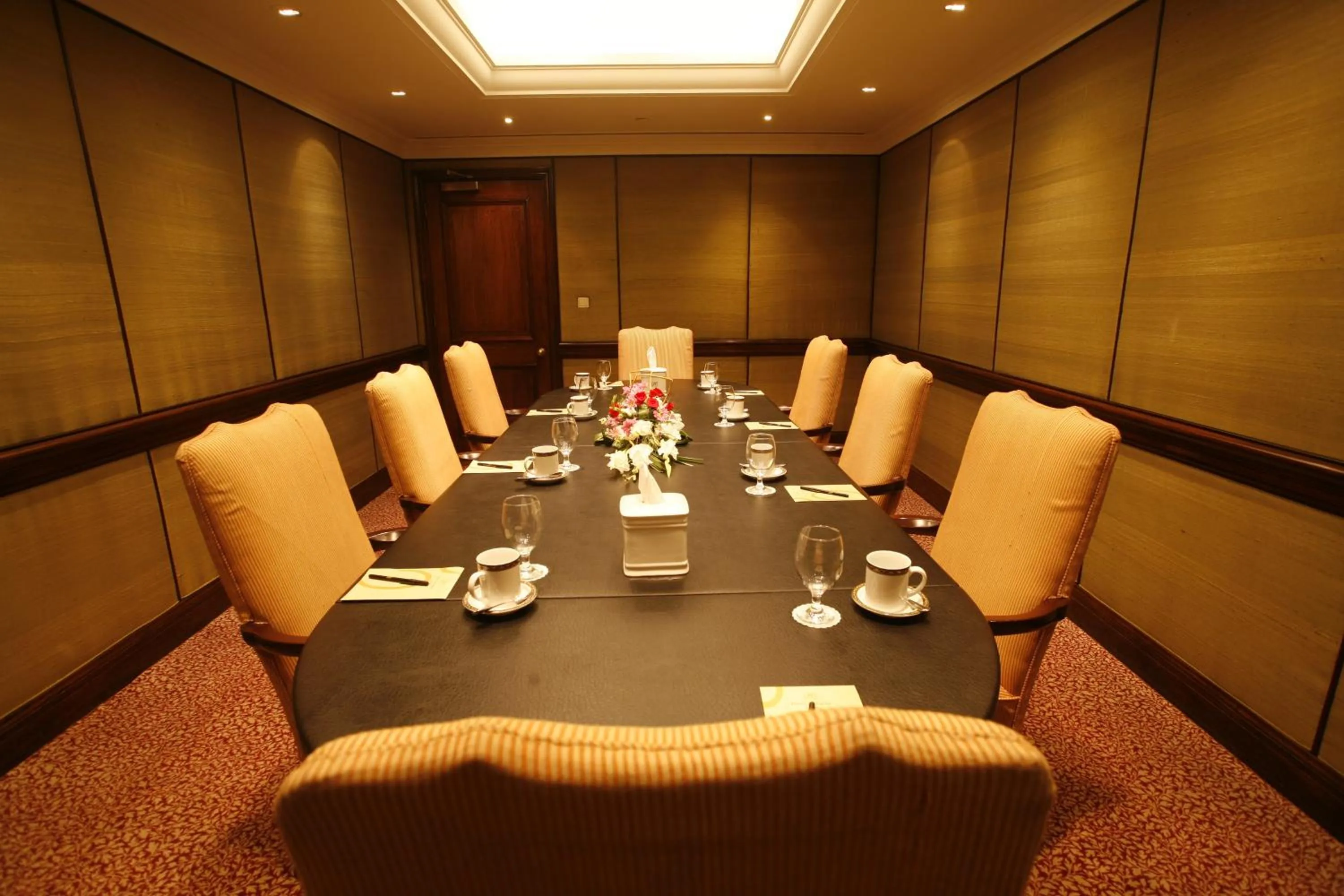 Business facilities in Pearl Continental Hotel, Lahore