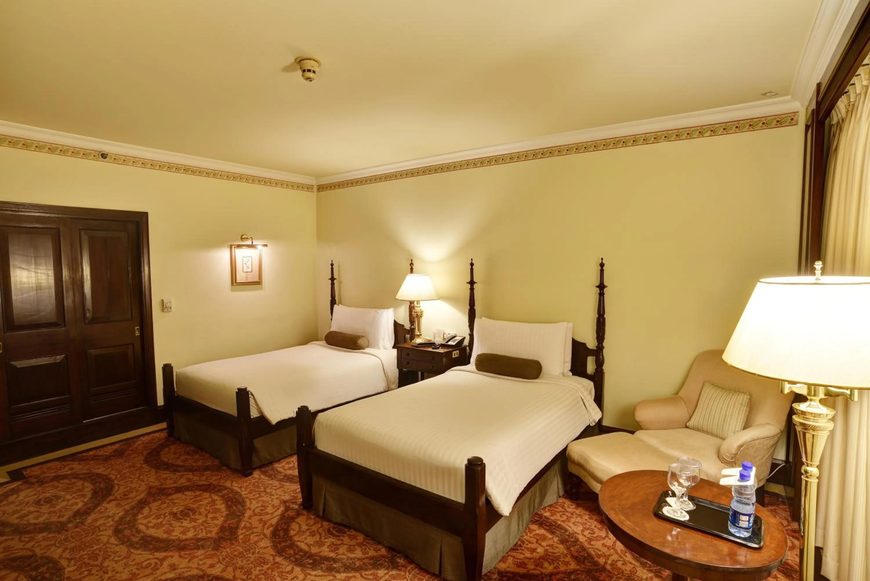 Bed in Pearl Continental Hotel, Lahore