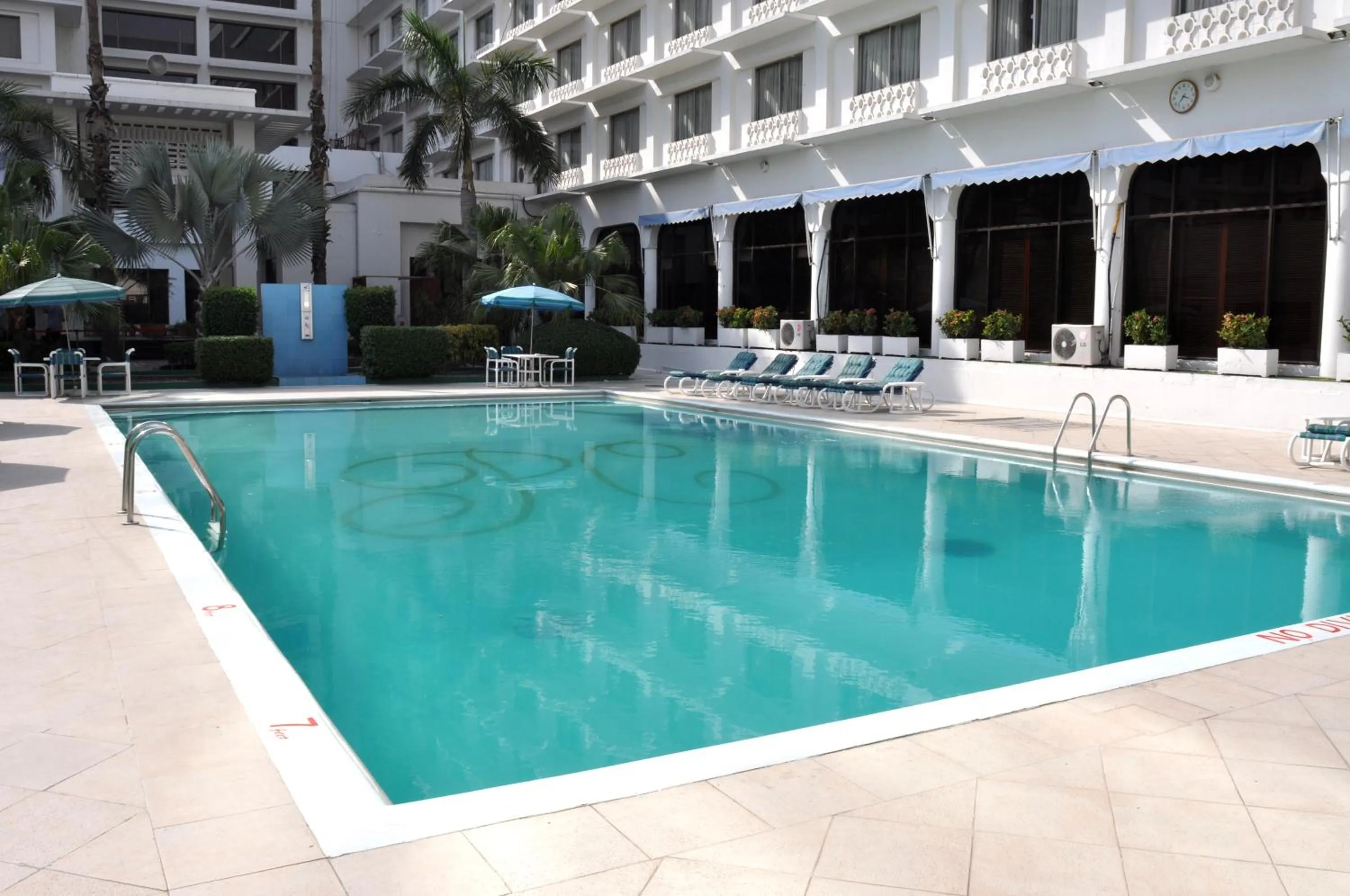 Swimming pool in Pearl Continental Hotel, Lahore