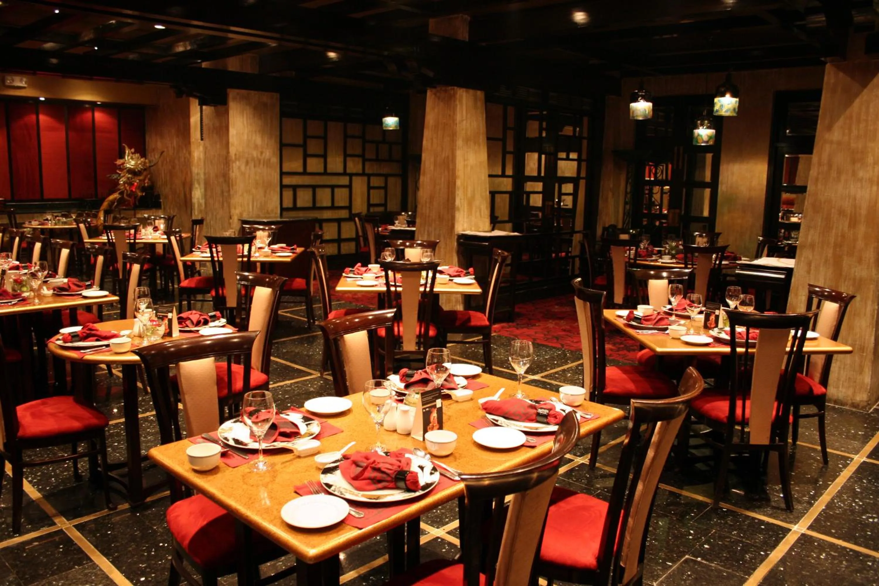 Restaurant/places to eat in Pearl Continental Hotel, Lahore