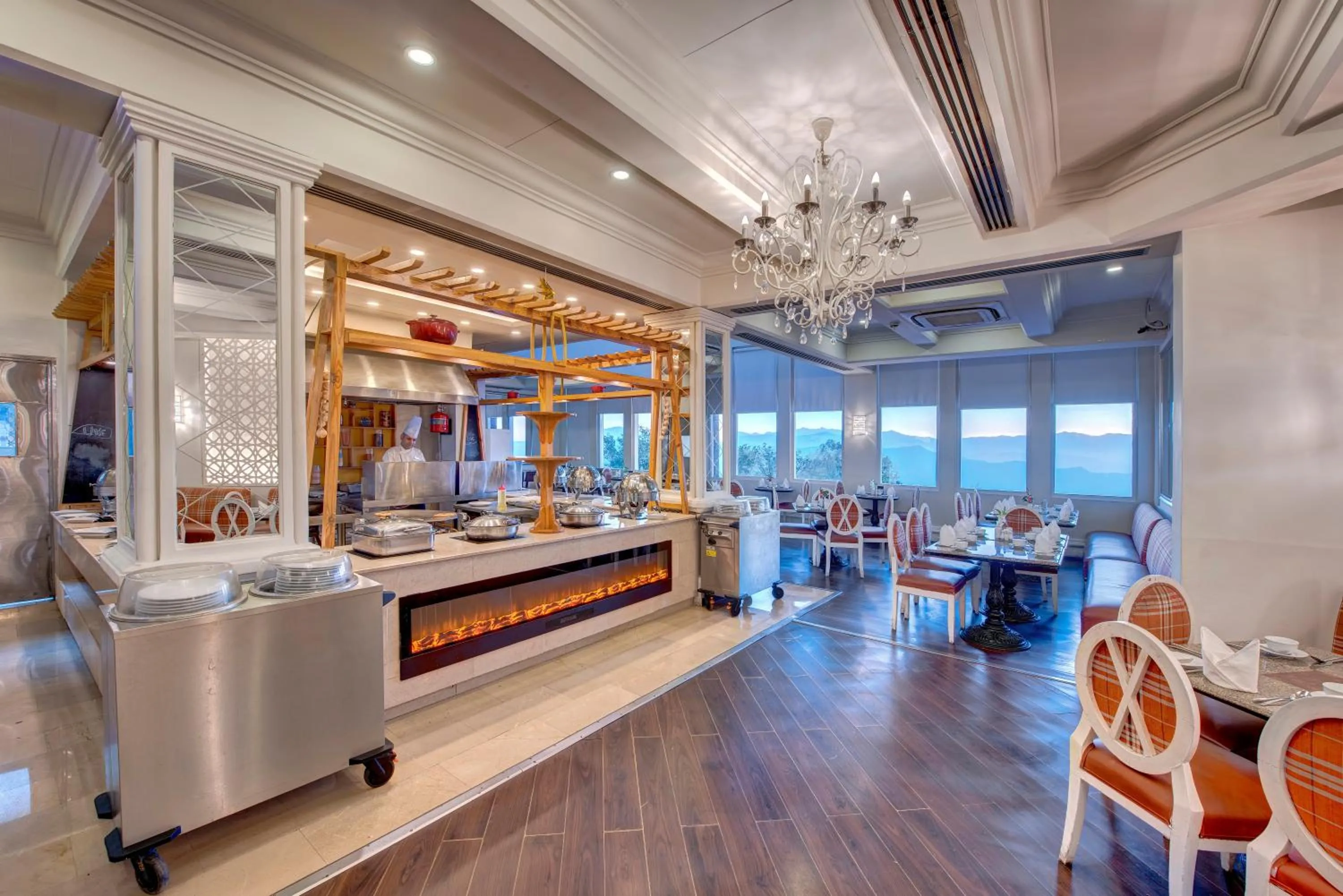 Restaurant/places to eat in Pearl Continental Hotel, Bhurban