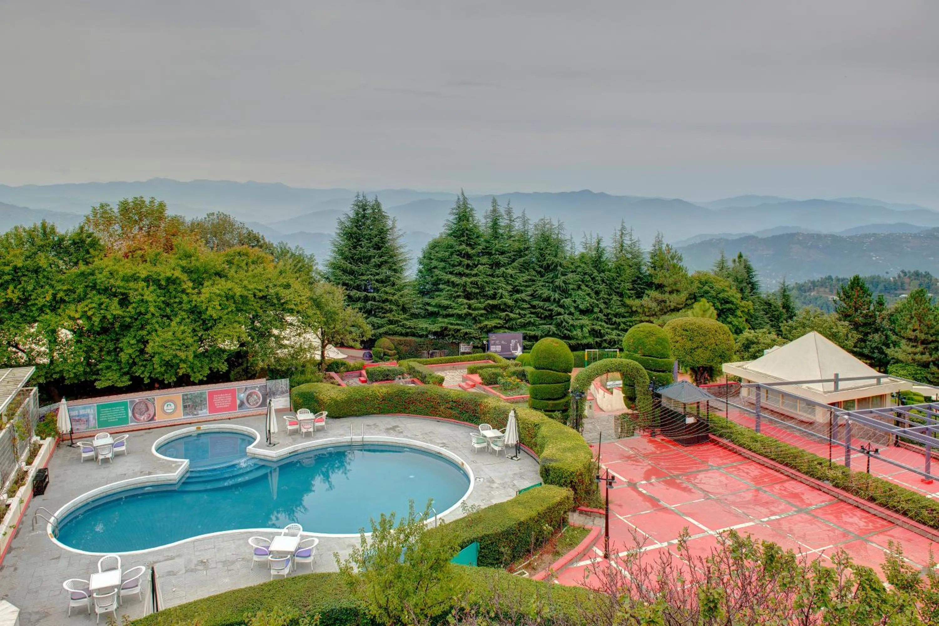 Swimming pool in Pearl Continental Hotel, Bhurban