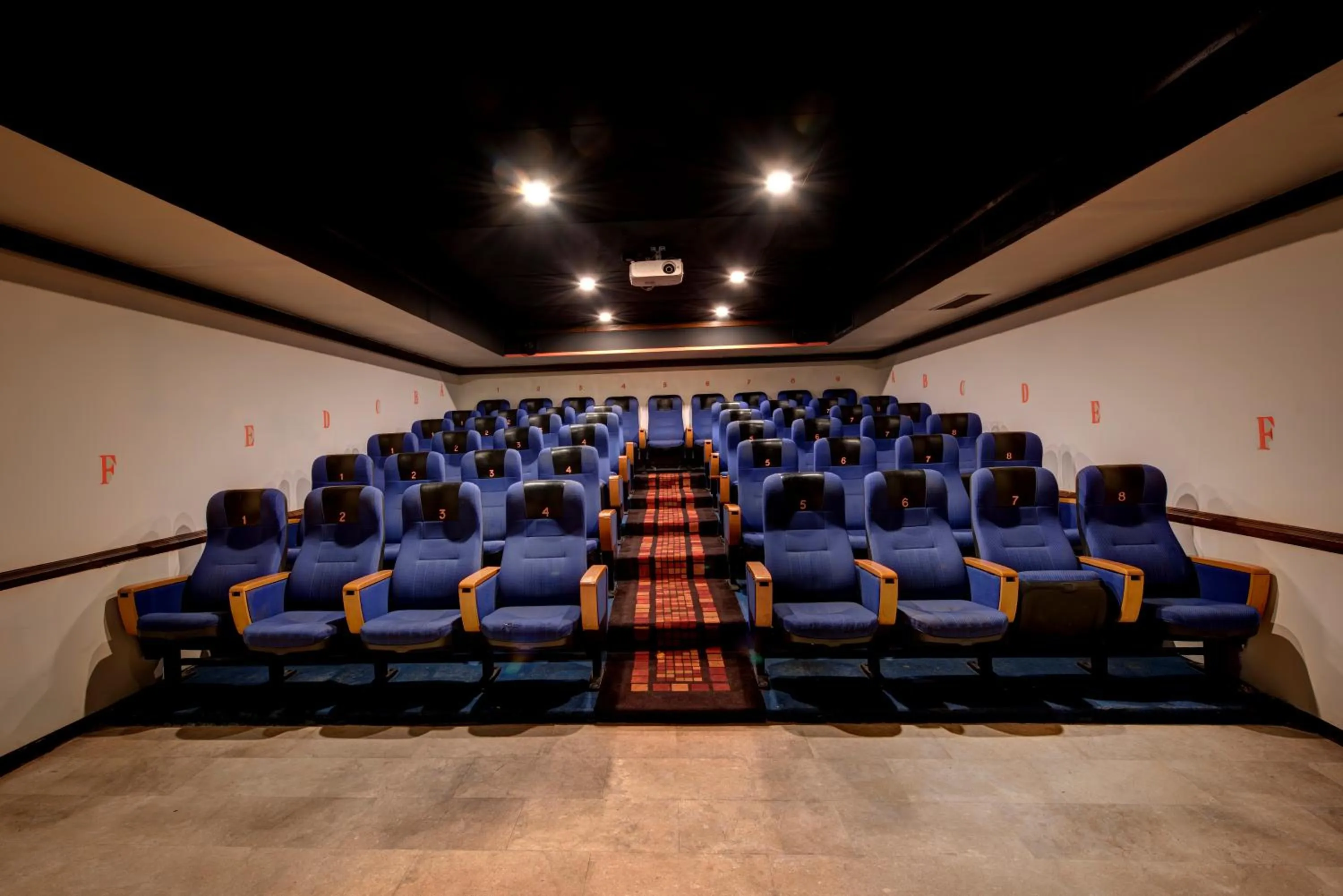 Evening entertainment in Pearl Continental Hotel, Bhurban