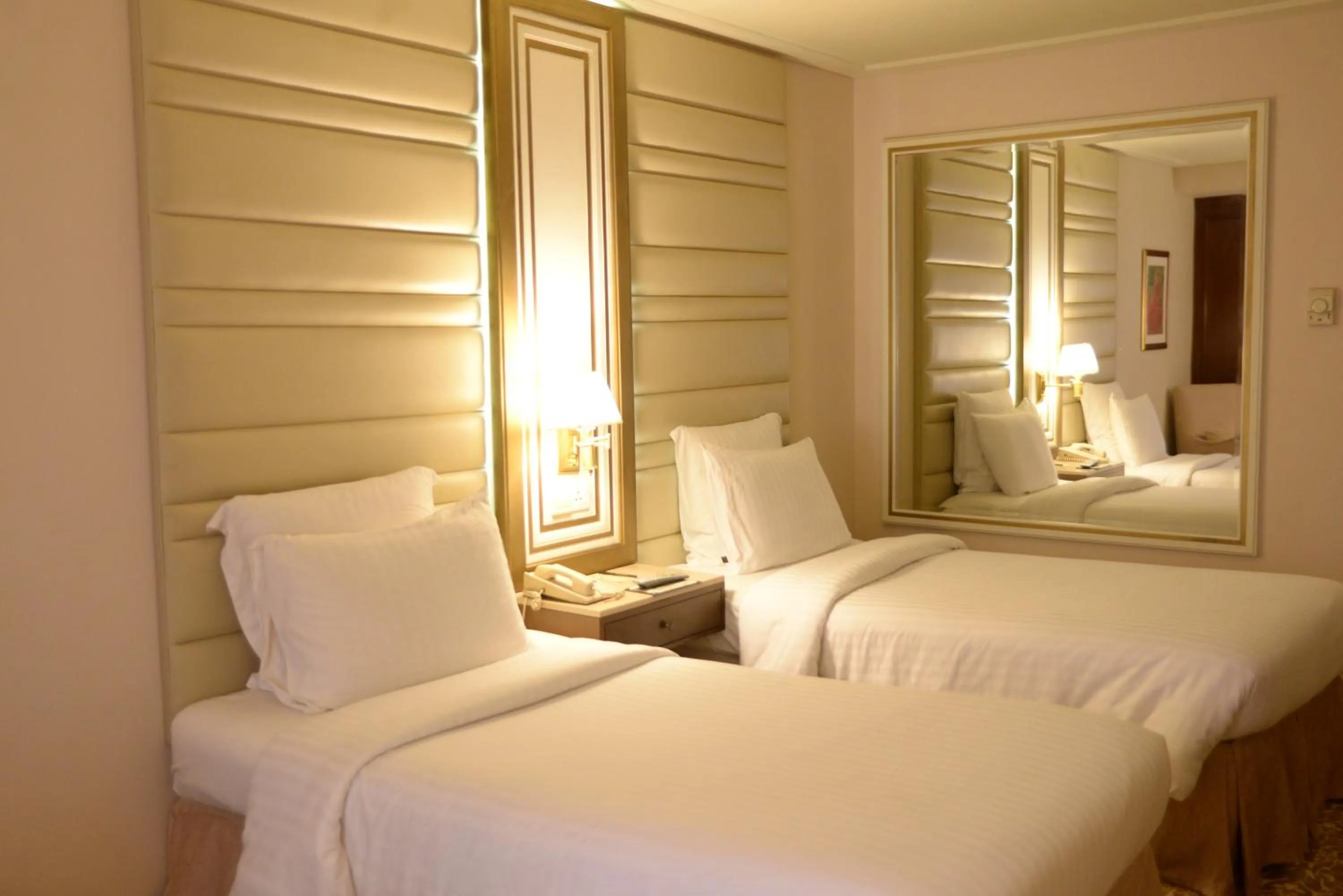 Bed in Pearl Continental Hotel, Karachi