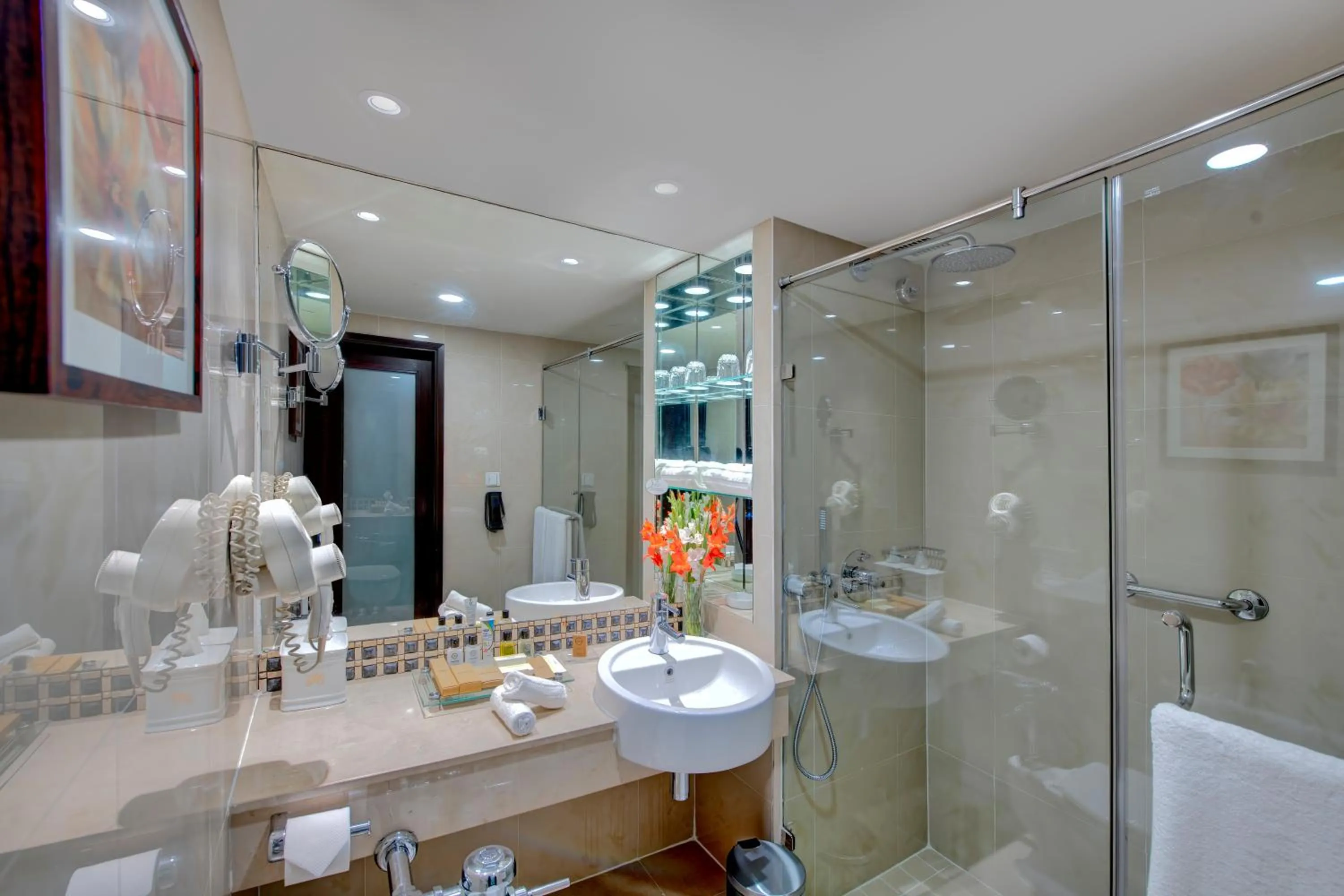 Bathroom in Pearl Continental Hotel, Karachi