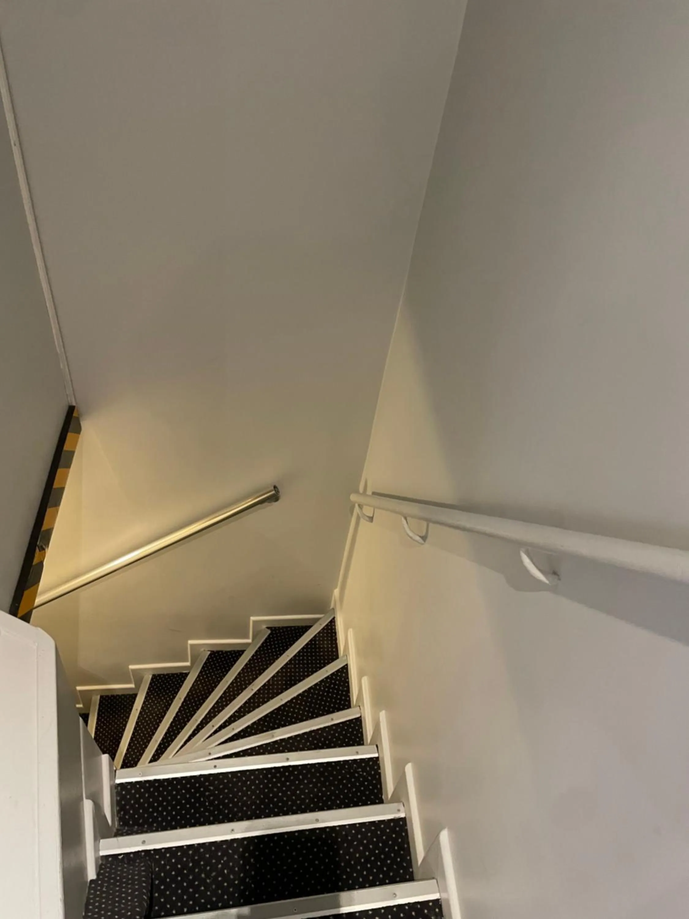 Property building in Mary's Hotel République