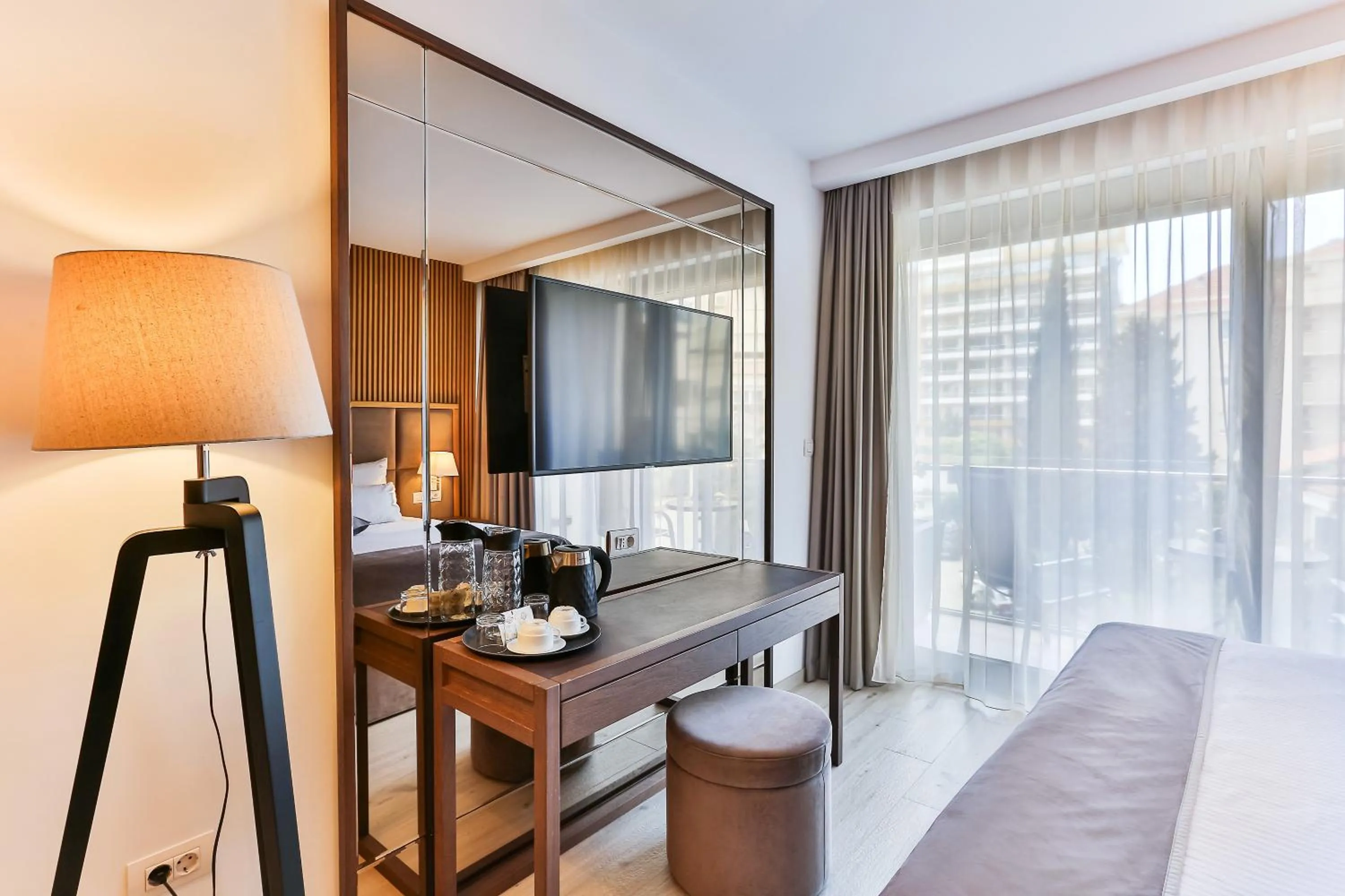 TV and multimedia, Bed in Hotel Fagus by Aycon