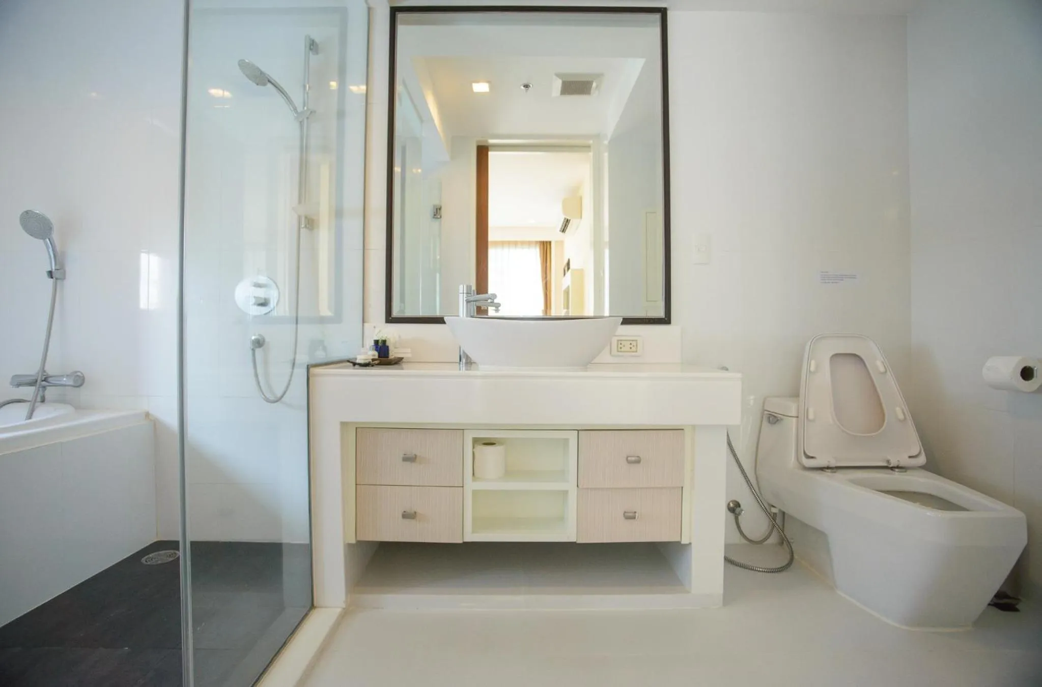 Toilet in GM Serviced Apartment