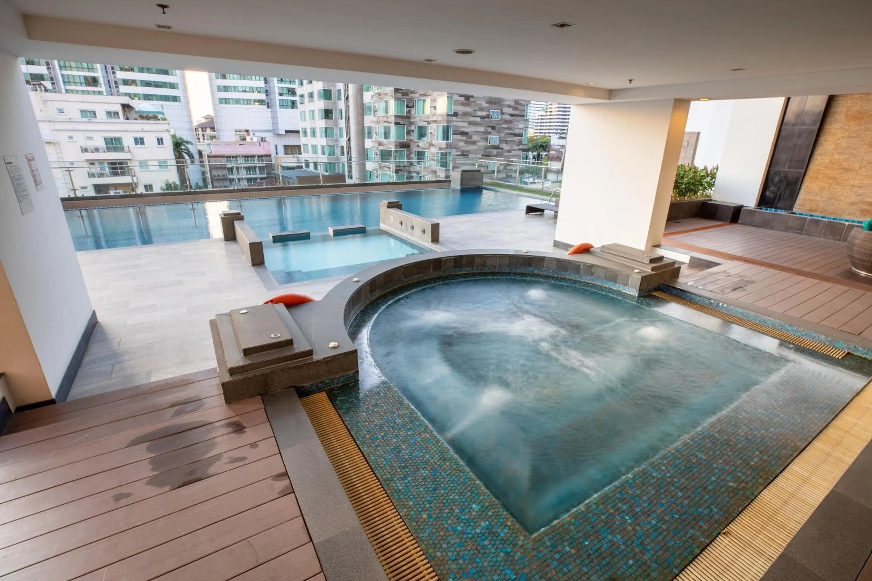 Swimming pool in GM Serviced Apartment