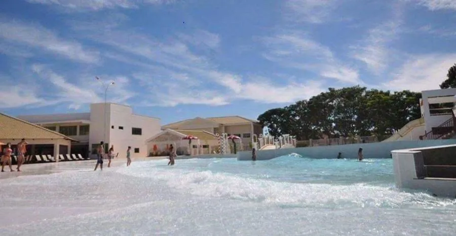 MOISES IMOVEIS Lacquas diROMA 10PESSOAS CALDAS NOVAS