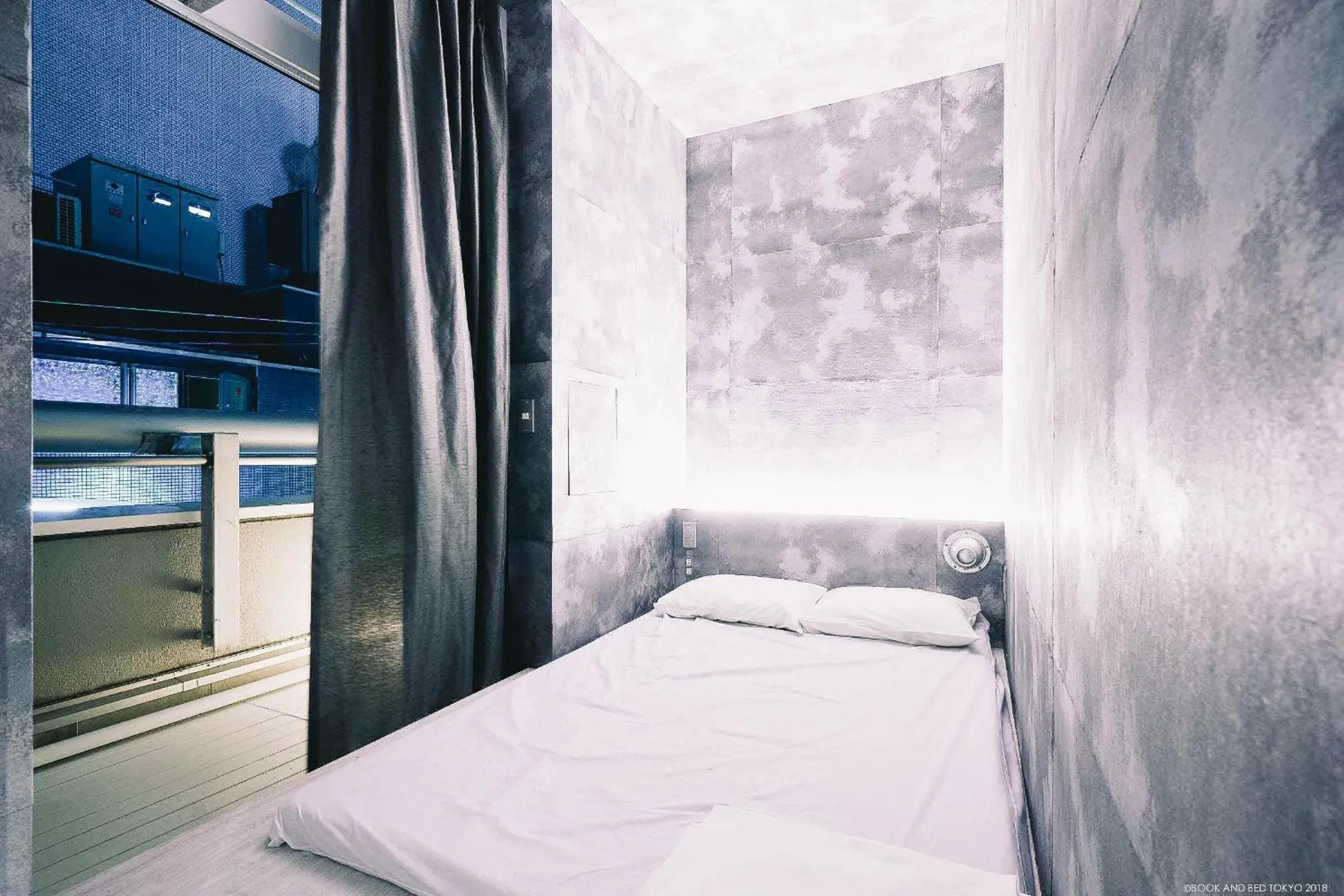 Superior Room in BOOK AND BED TOKYO Shinsaibashi Superior Room in BOOK AND BED TOKYO Shinsaibashi