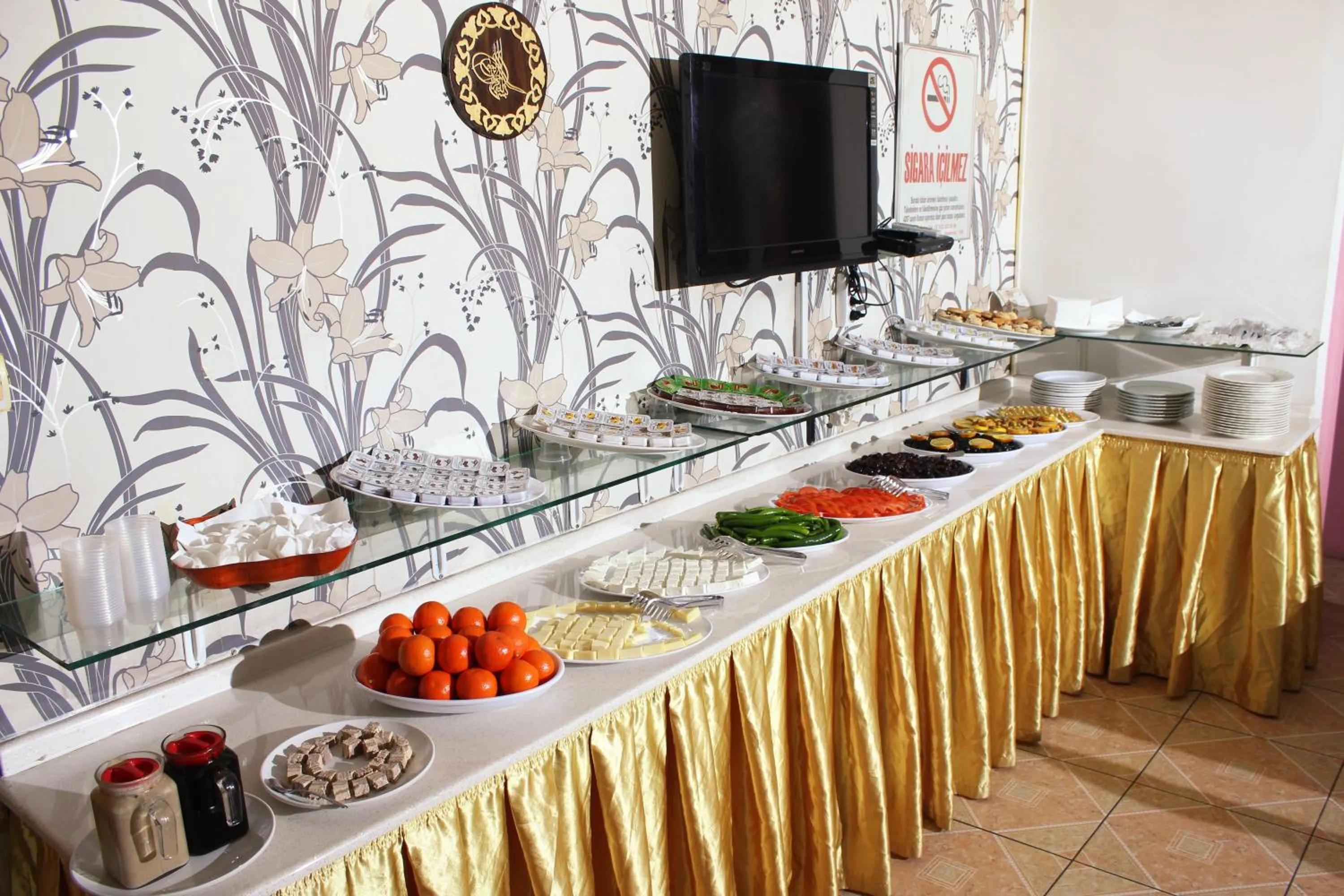 Buffet breakfast in Talaslioglu Hotel