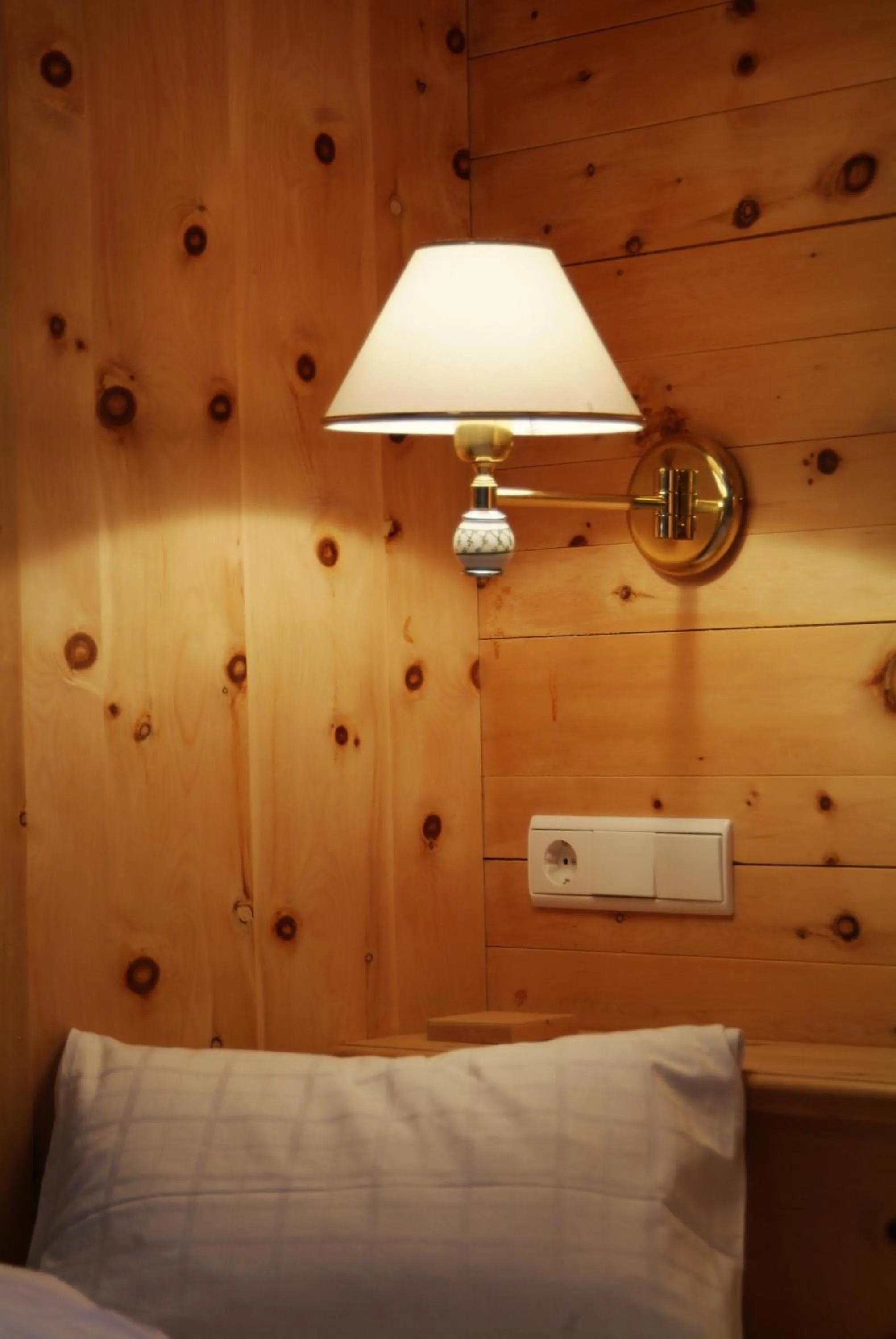 Decorative detail, Bed in Hotel Gomagoierhof