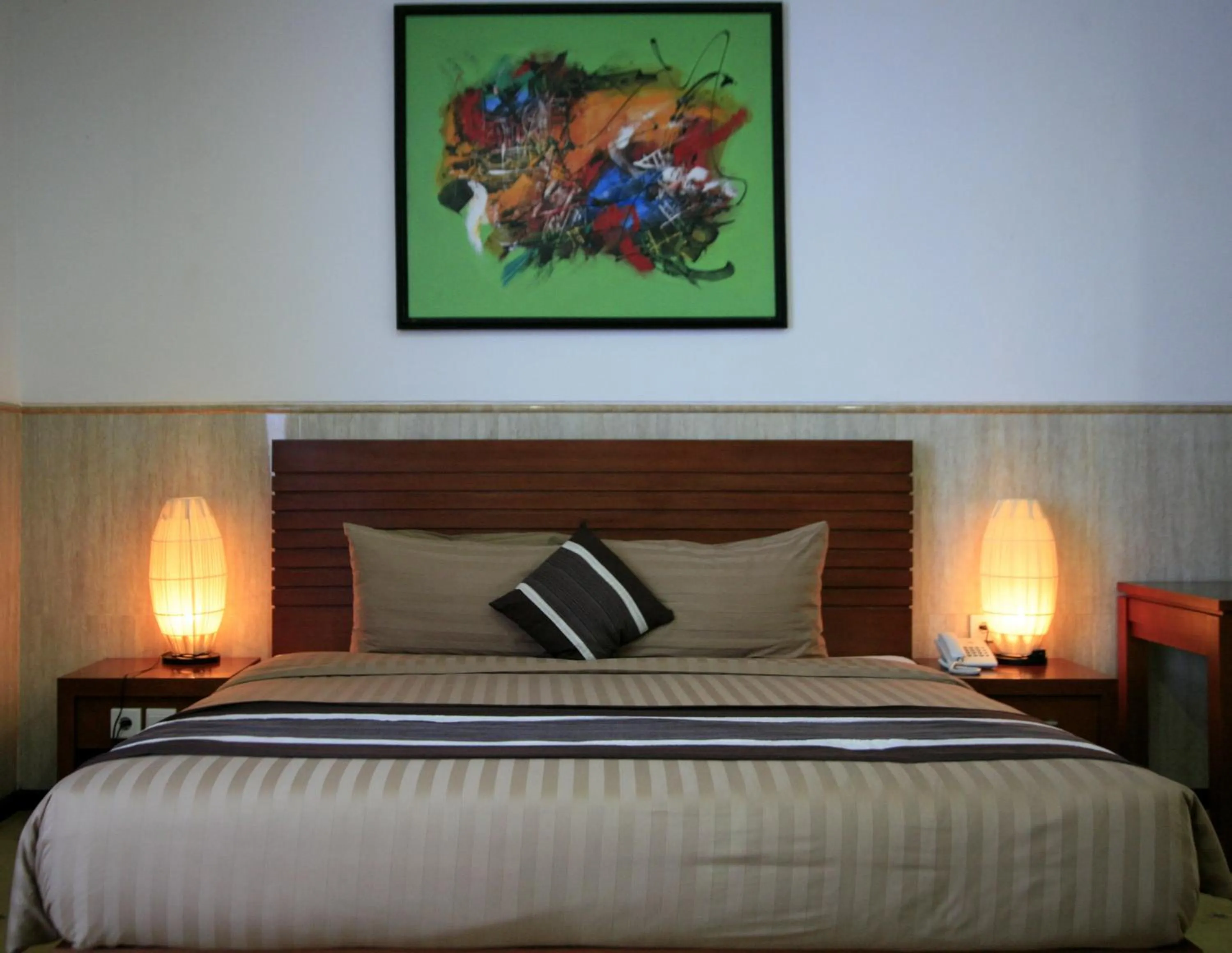 Bed in Bali Paradise City Hotel