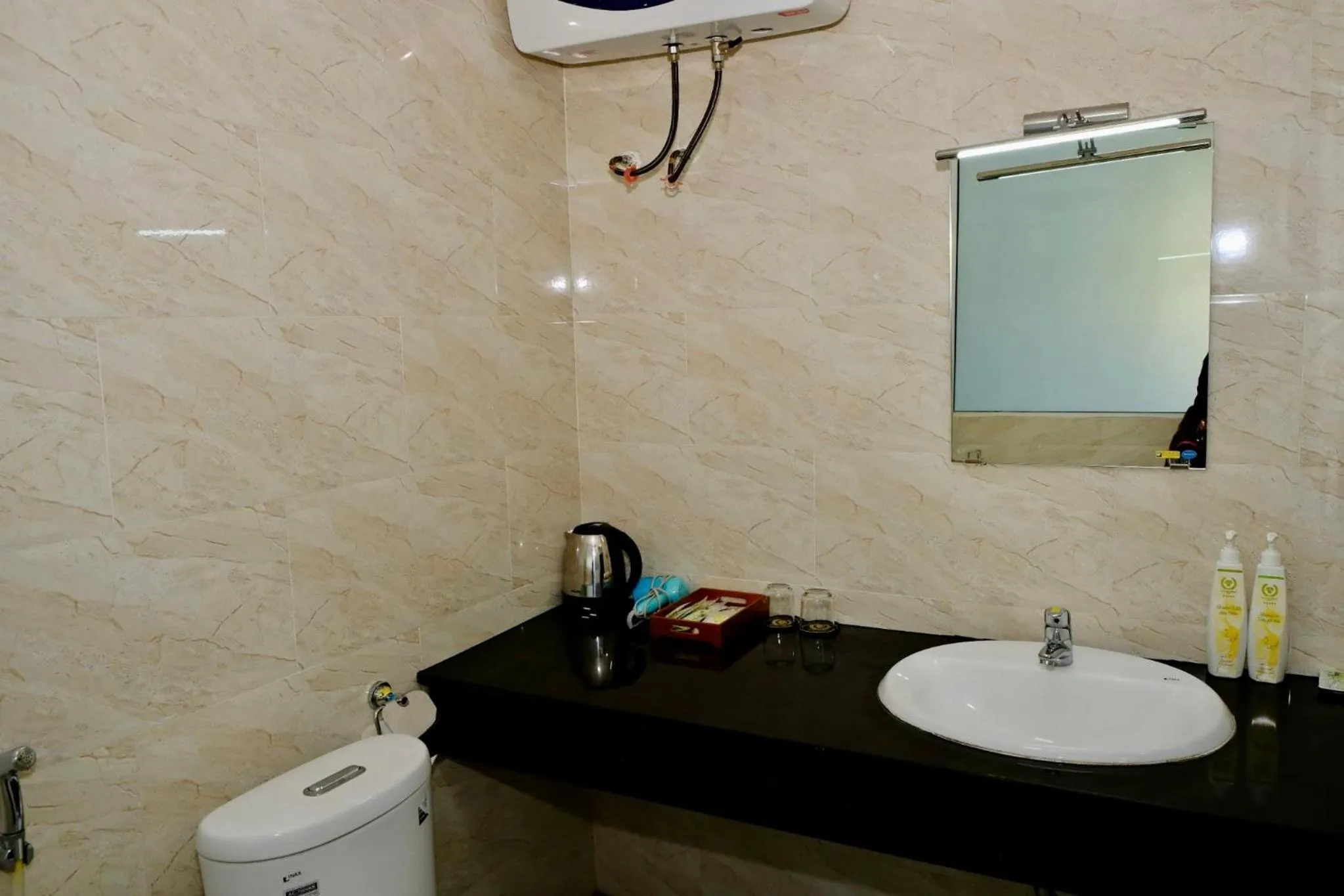 Shower in Tan Son Nhat Con Dao Resort