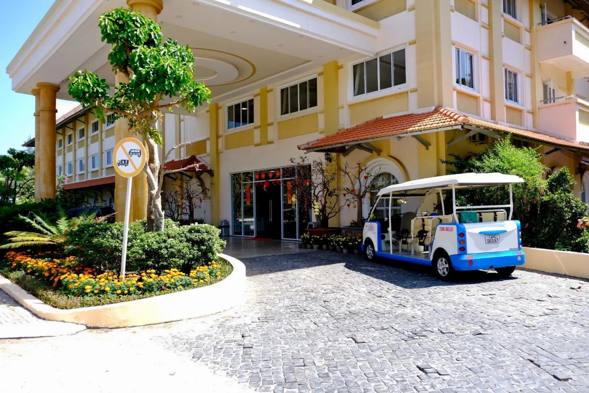 Property building in Tan Son Nhat Con Dao Resort