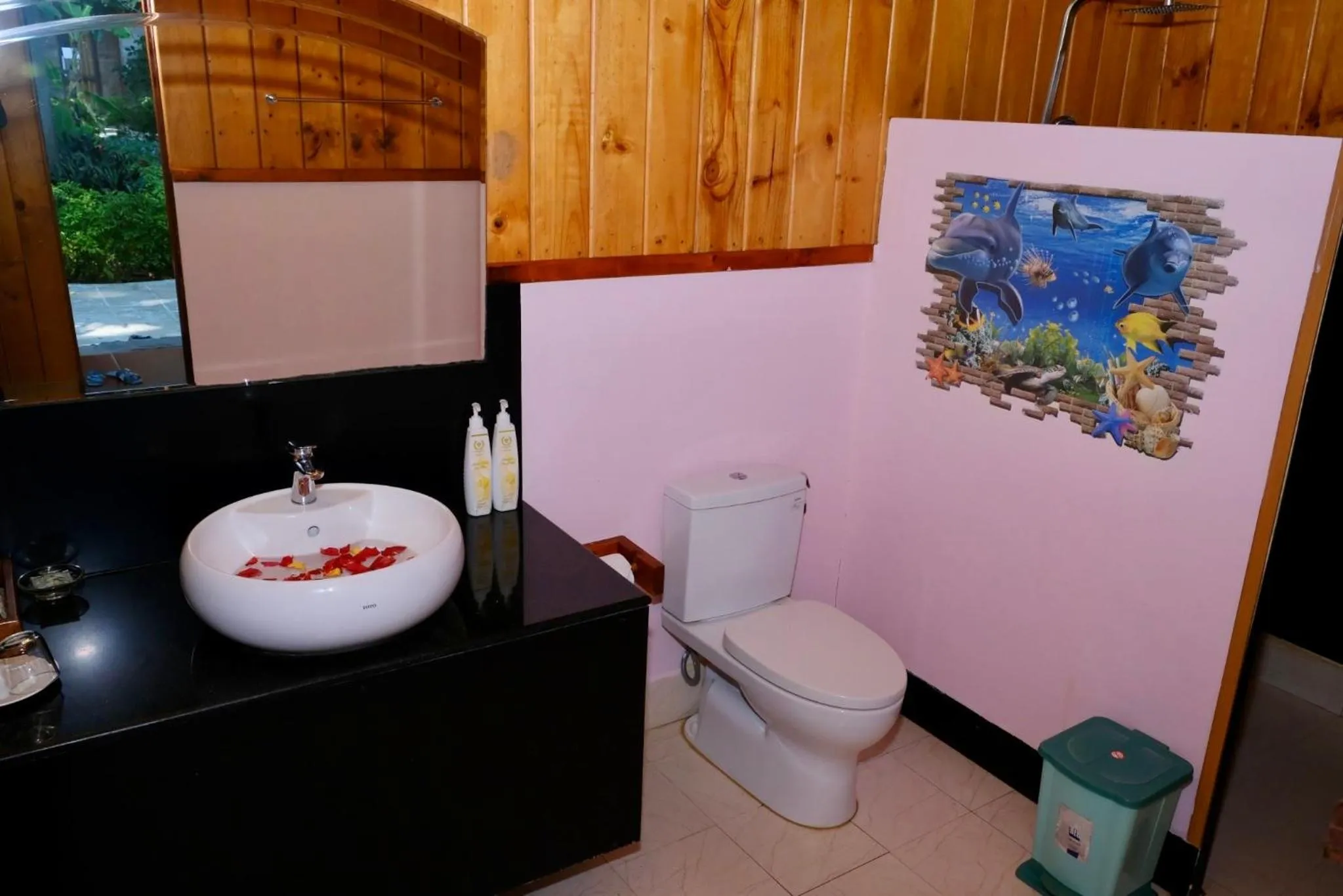 Toilet in Tan Son Nhat Con Dao Resort