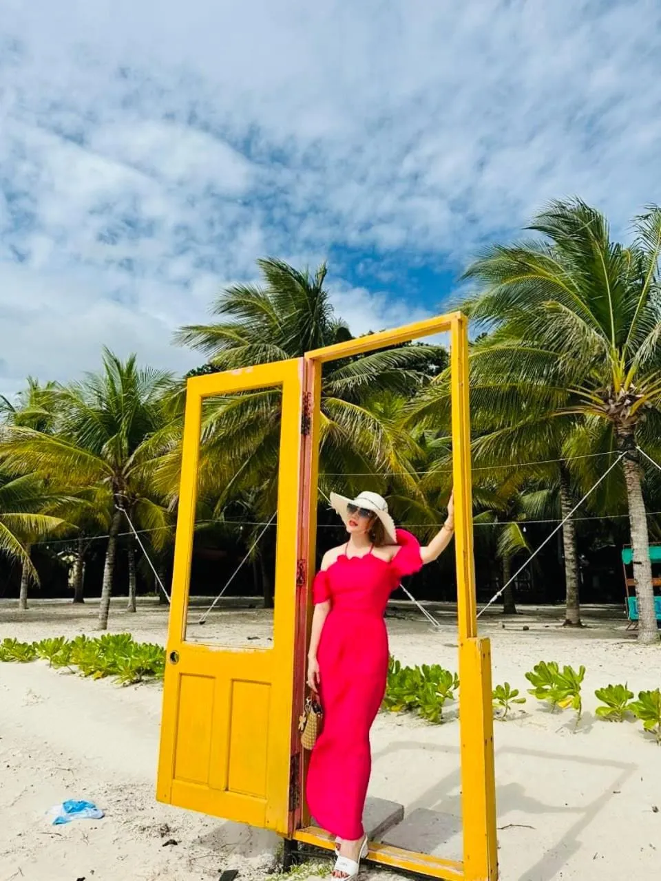 Day in Tan Son Nhat Con Dao Resort