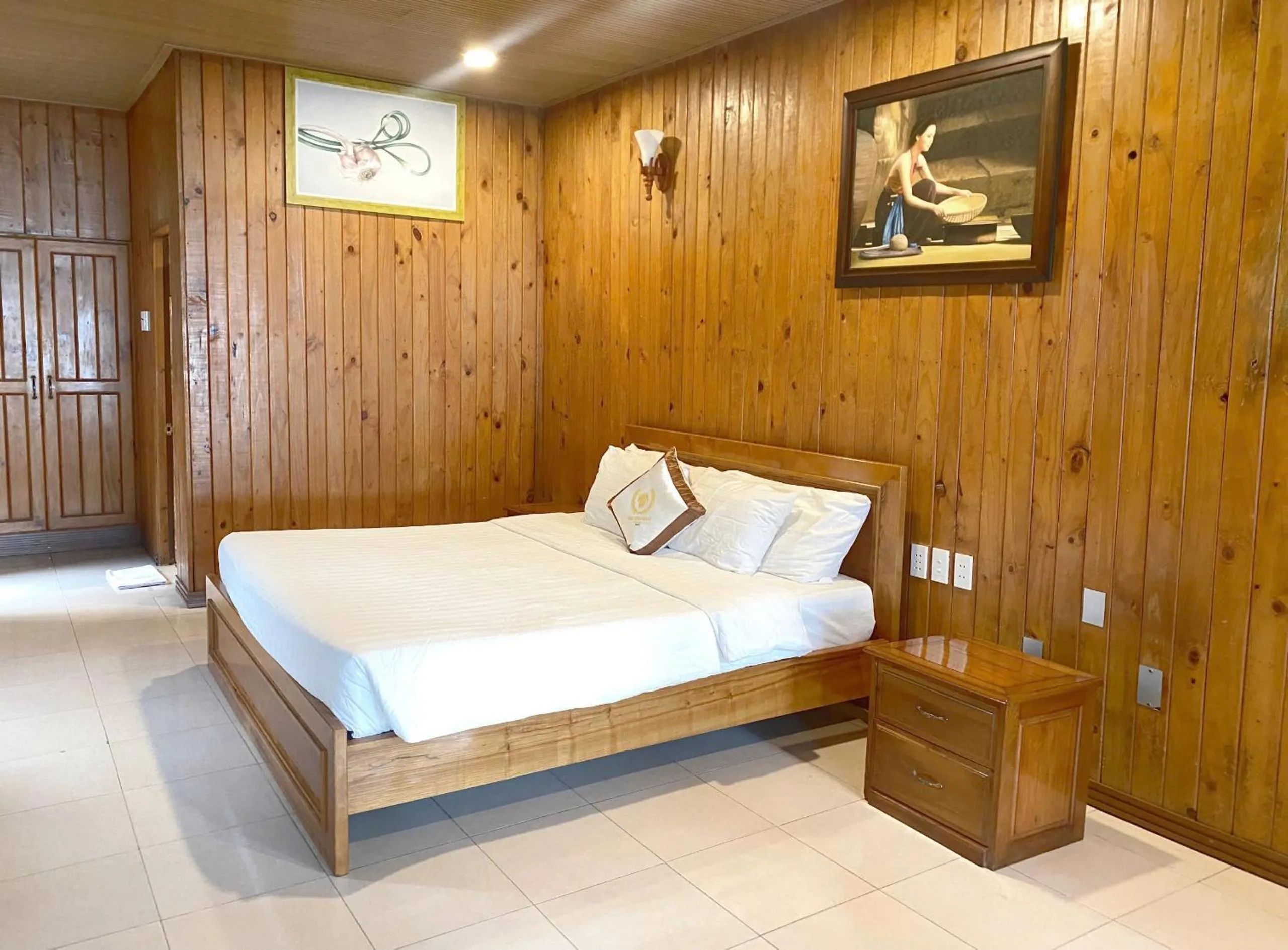 Beach, Bed in Tan Son Nhat Con Dao Resort