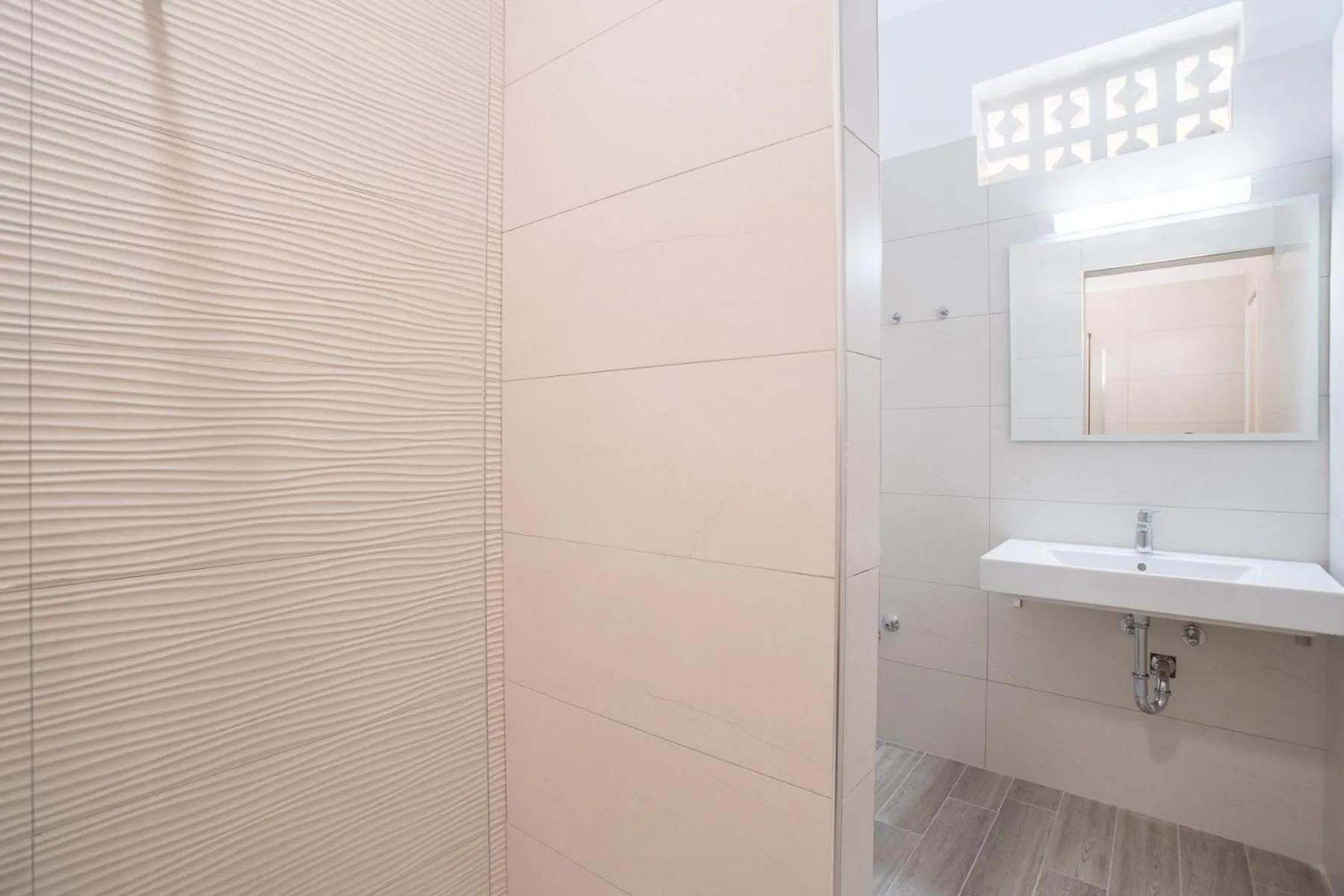 Shower in Dimitra Apartments G