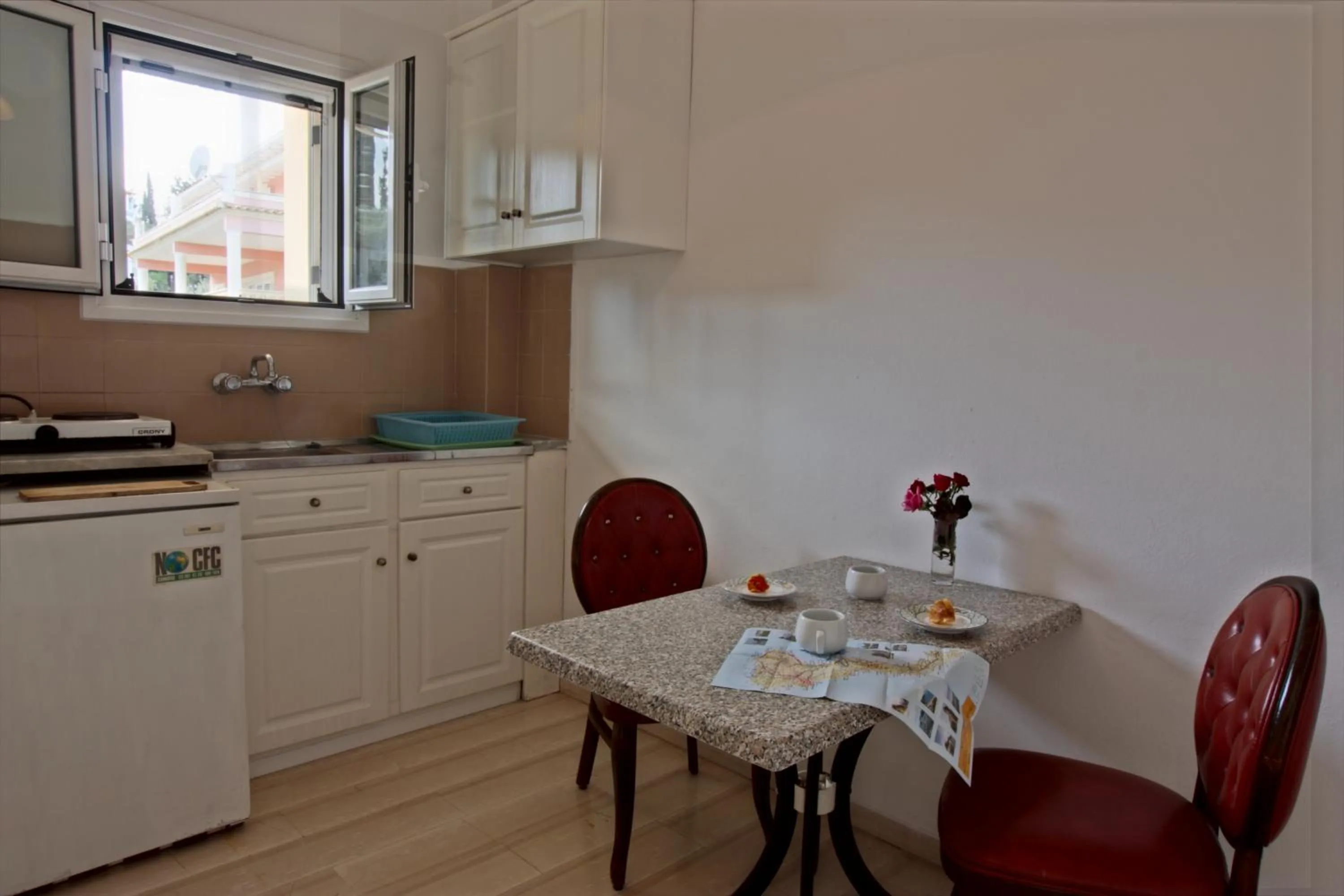 Kitchen or kitchenette in Dimitra Apartments G