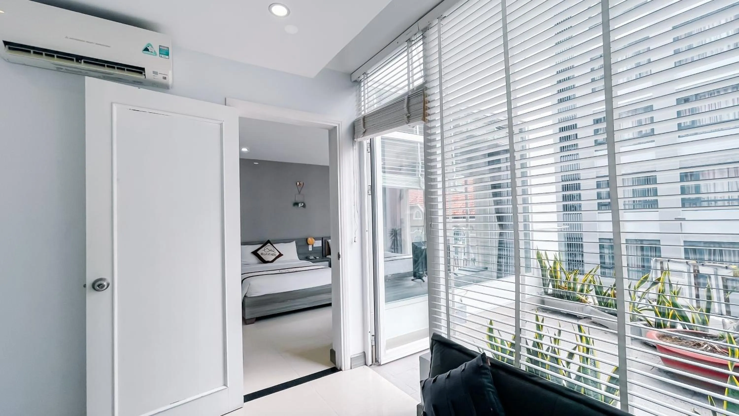 Bed in BELLA VT HOTEL