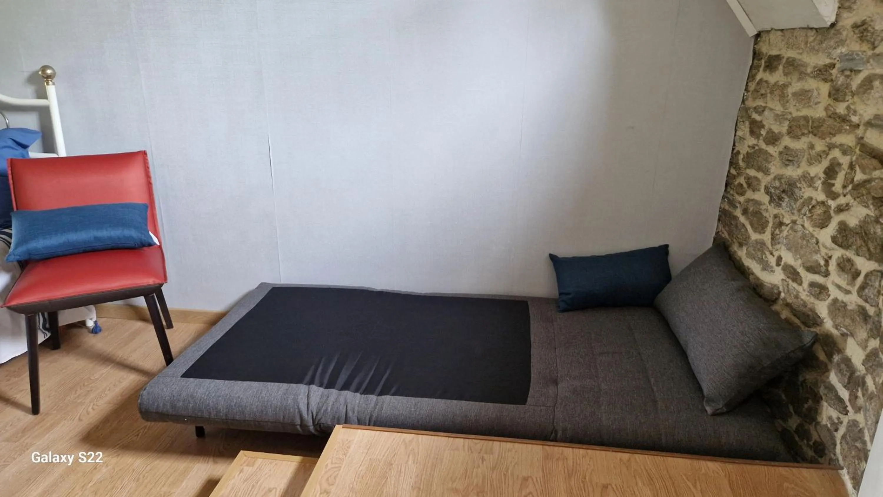 Bed in Chambres d'Hôtes du Manoir du Haut Salmon