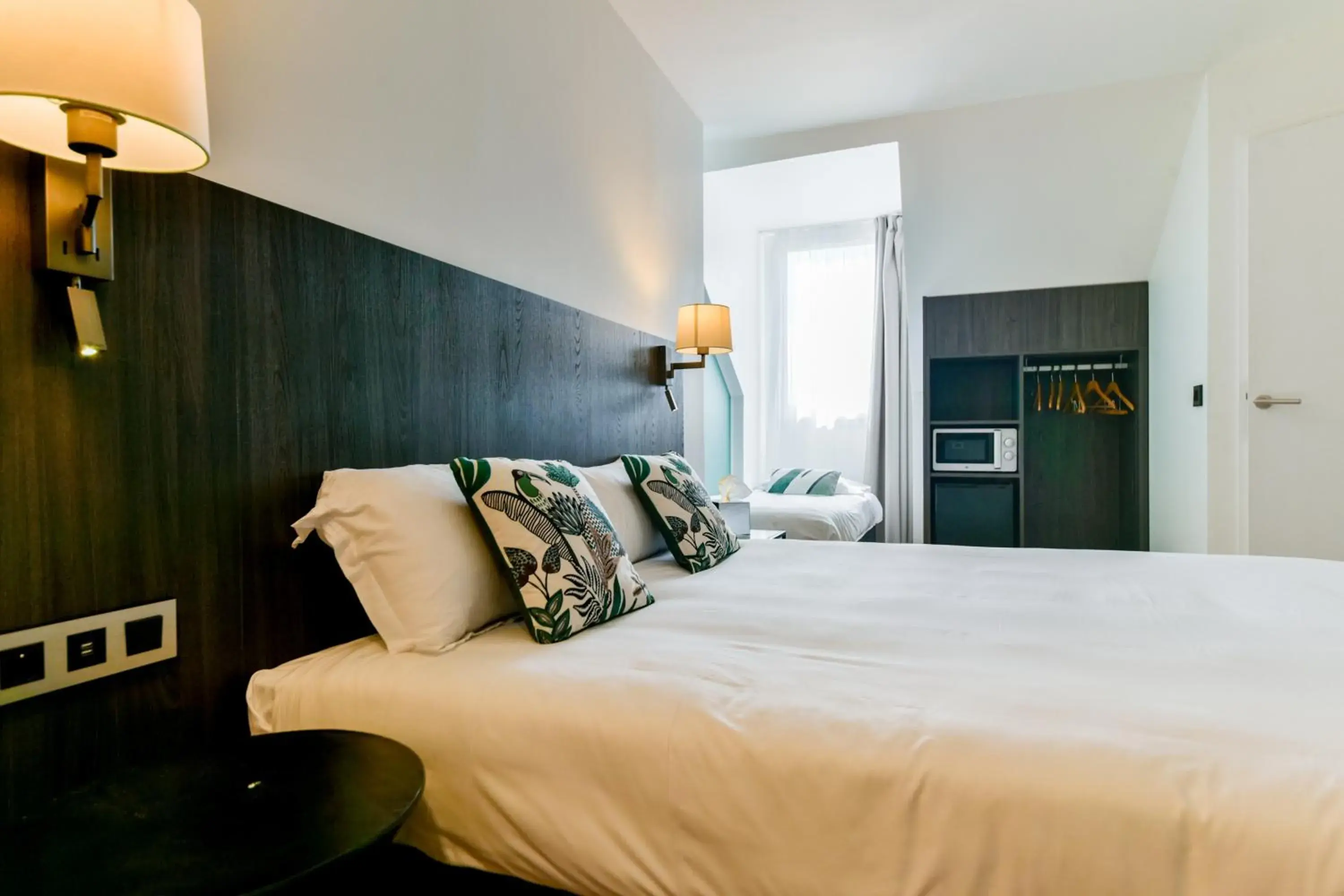 Studio 1 Double Bed in Kyriad Crepy En Valois Studio 1 Double Bed in Kyriad Crepy En Valois