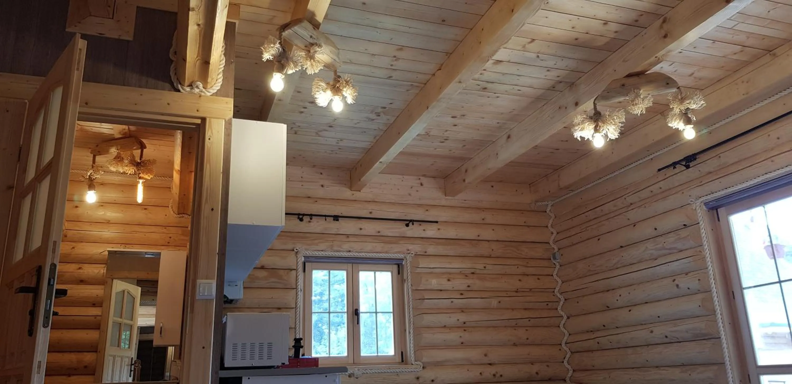 Communal lounge/ TV room in Cicha Polana