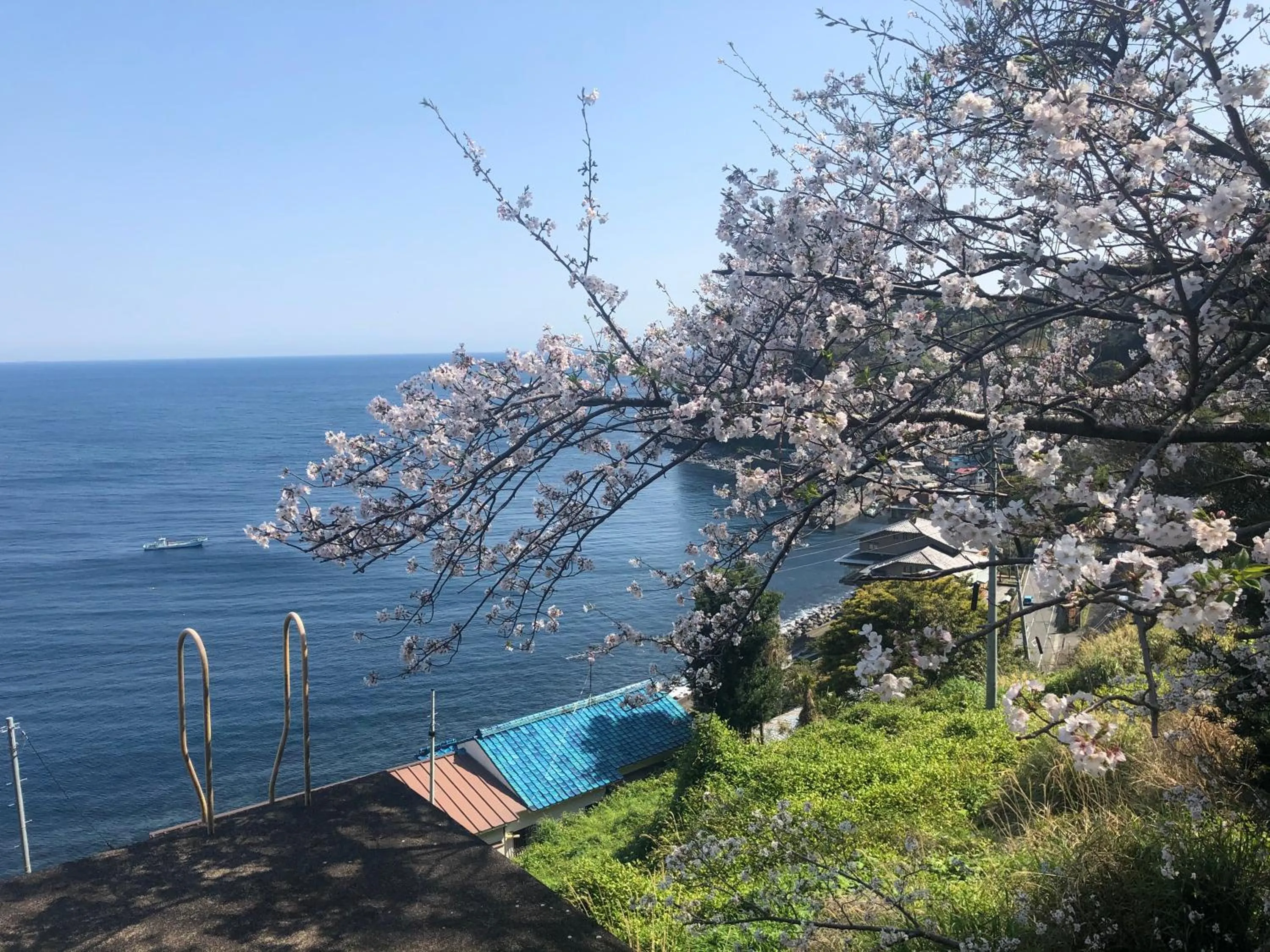 Izu Hokkawa Seaside Guesthouse 伊豆北川の家
