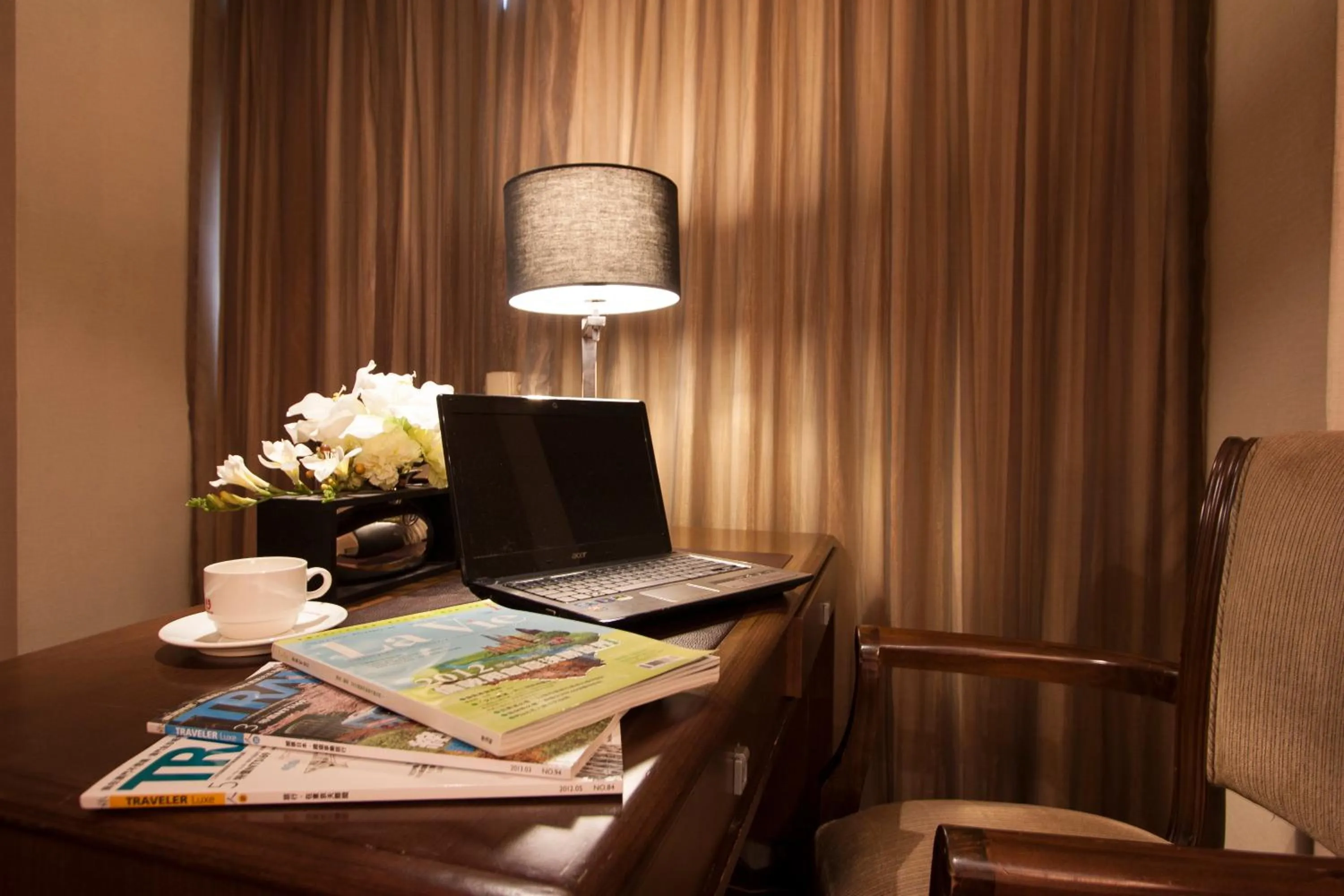 Seating area in Taipei Charming City Hotel