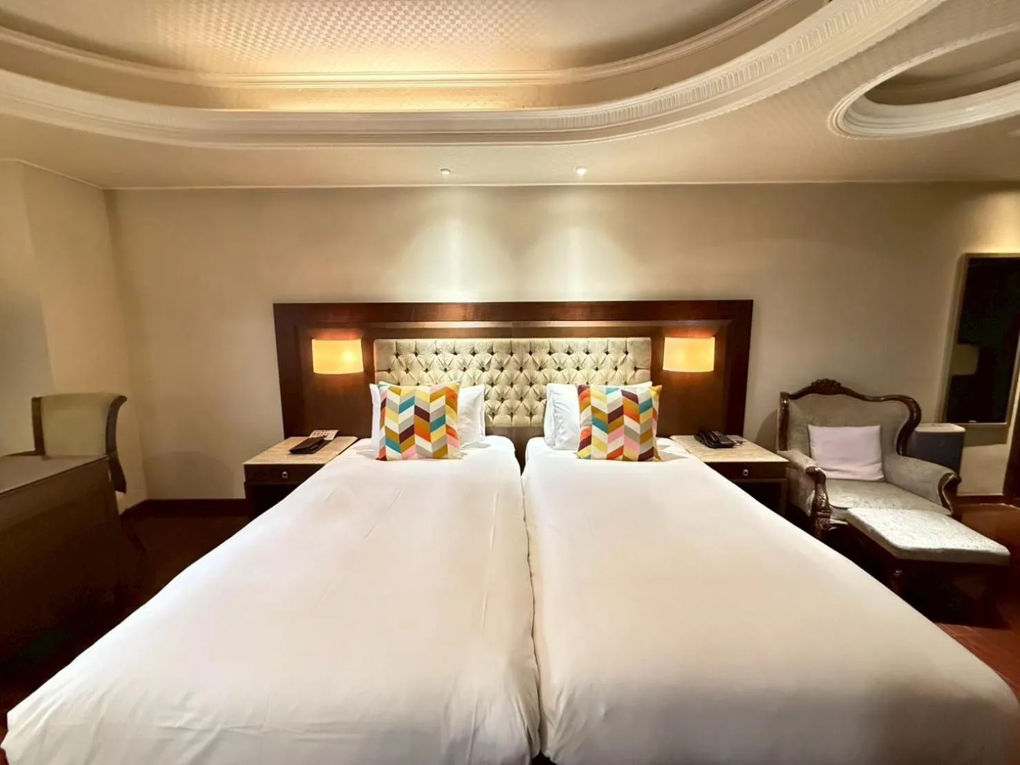 Bed in Taipei Charming City Hotel