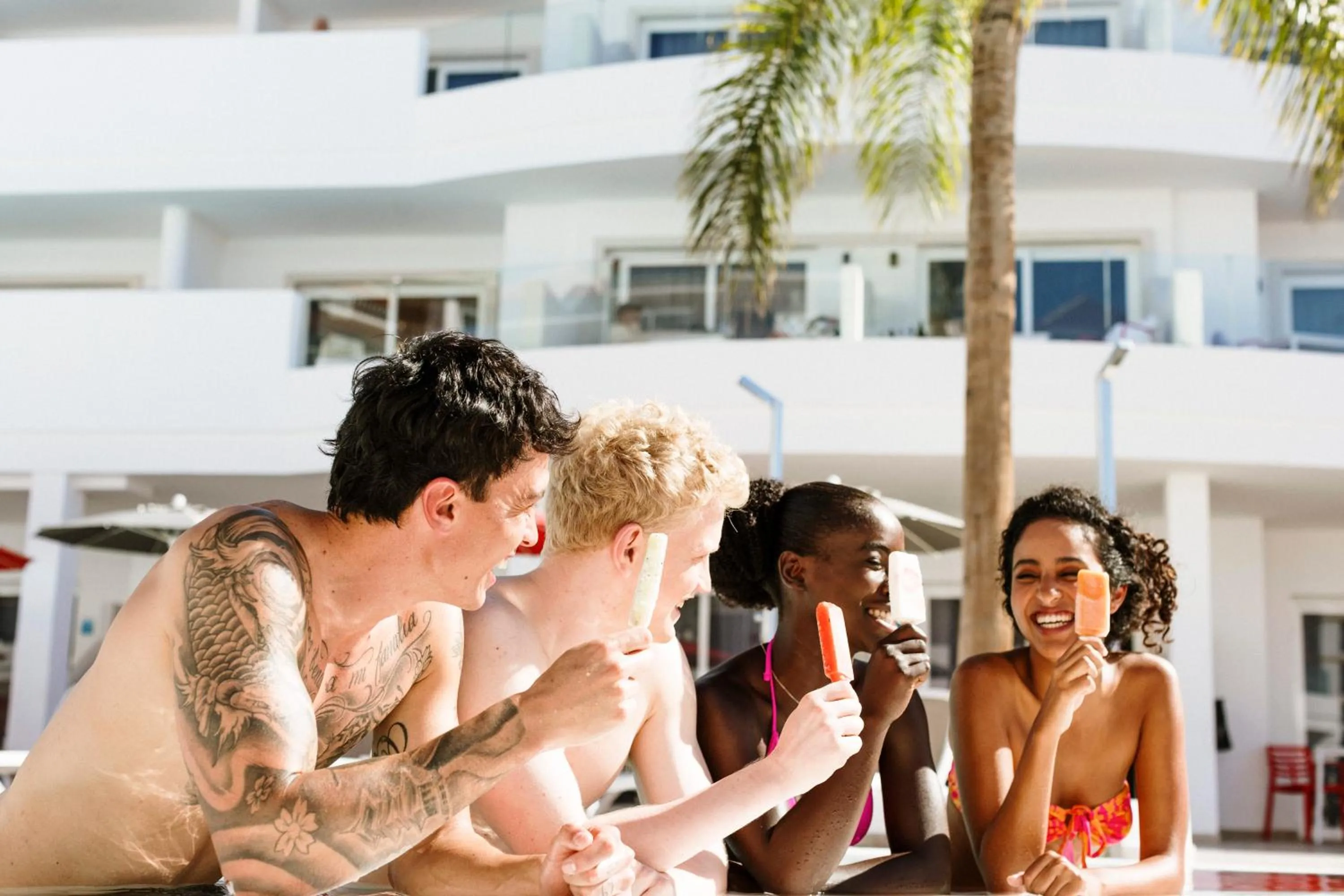 Swimming pool in Sholeo Lodges Los Gigantes