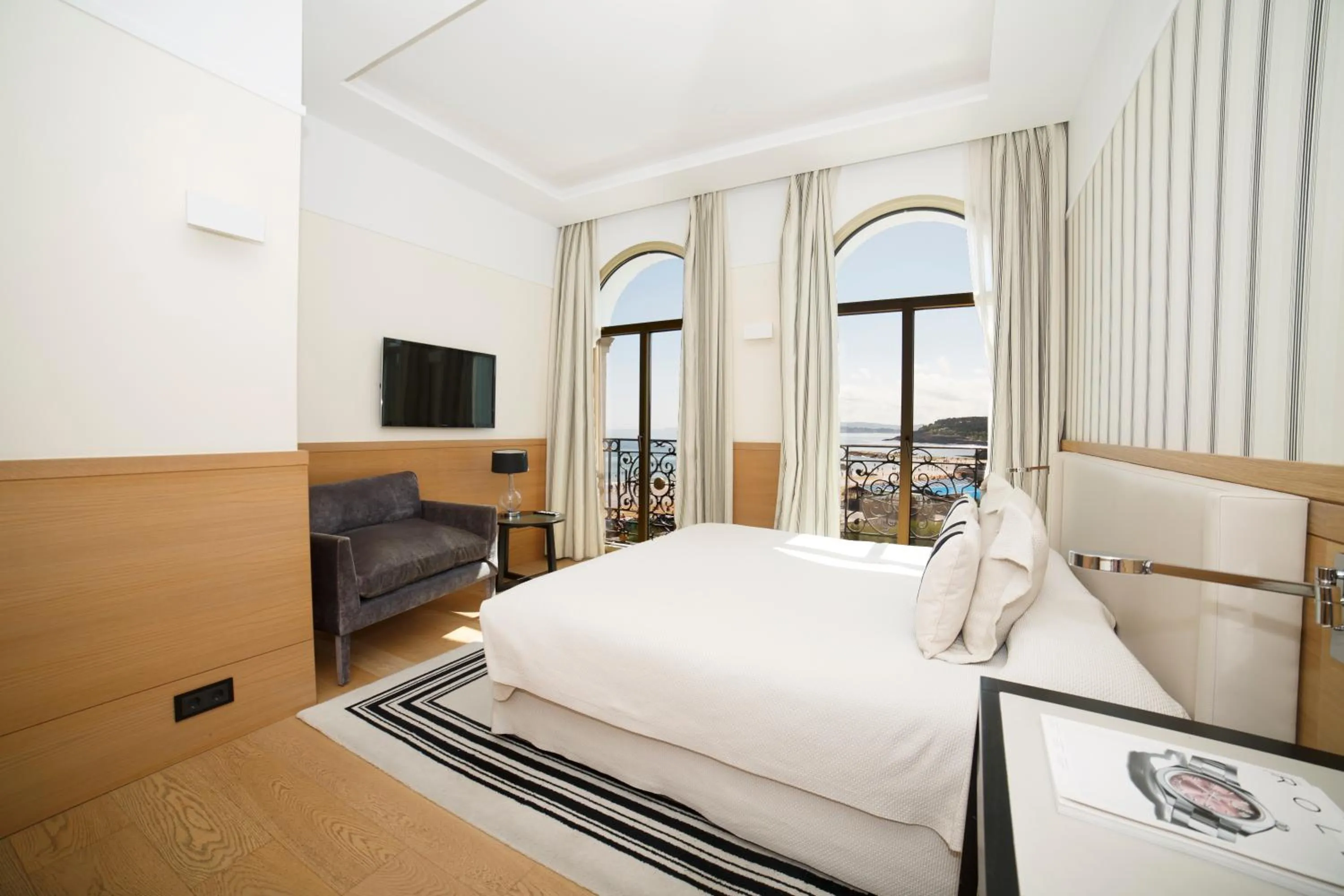 Photo of the whole room, Bed in Gran Hotel Sardinero