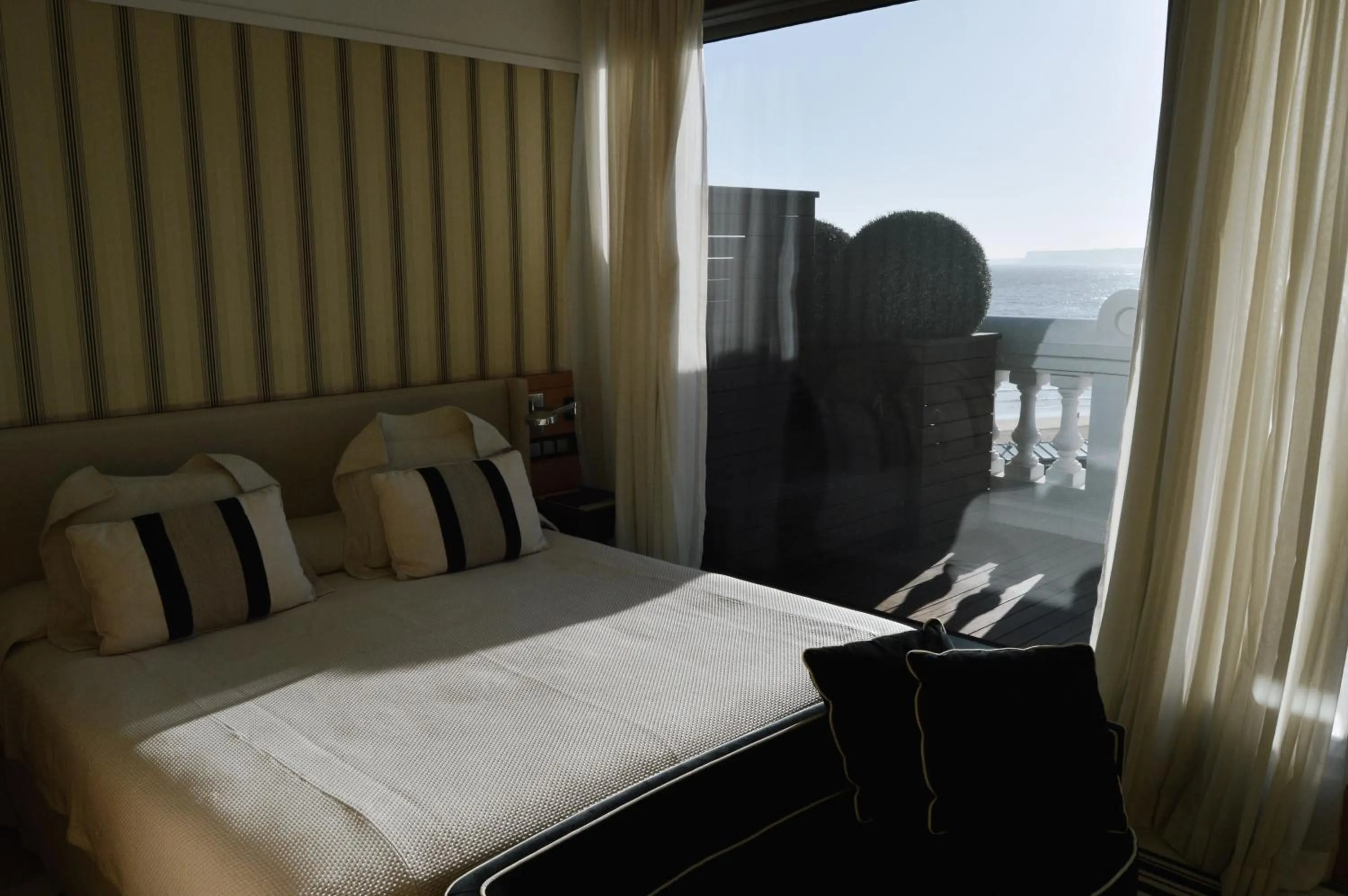 Photo of the whole room, Bed in Gran Hotel Sardinero