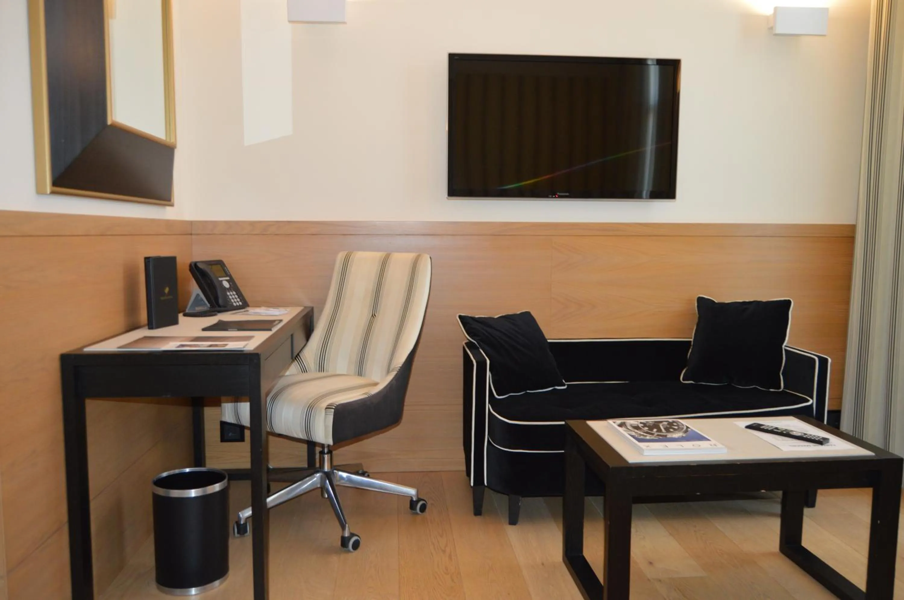 Photo of the whole room in Gran Hotel Sardinero