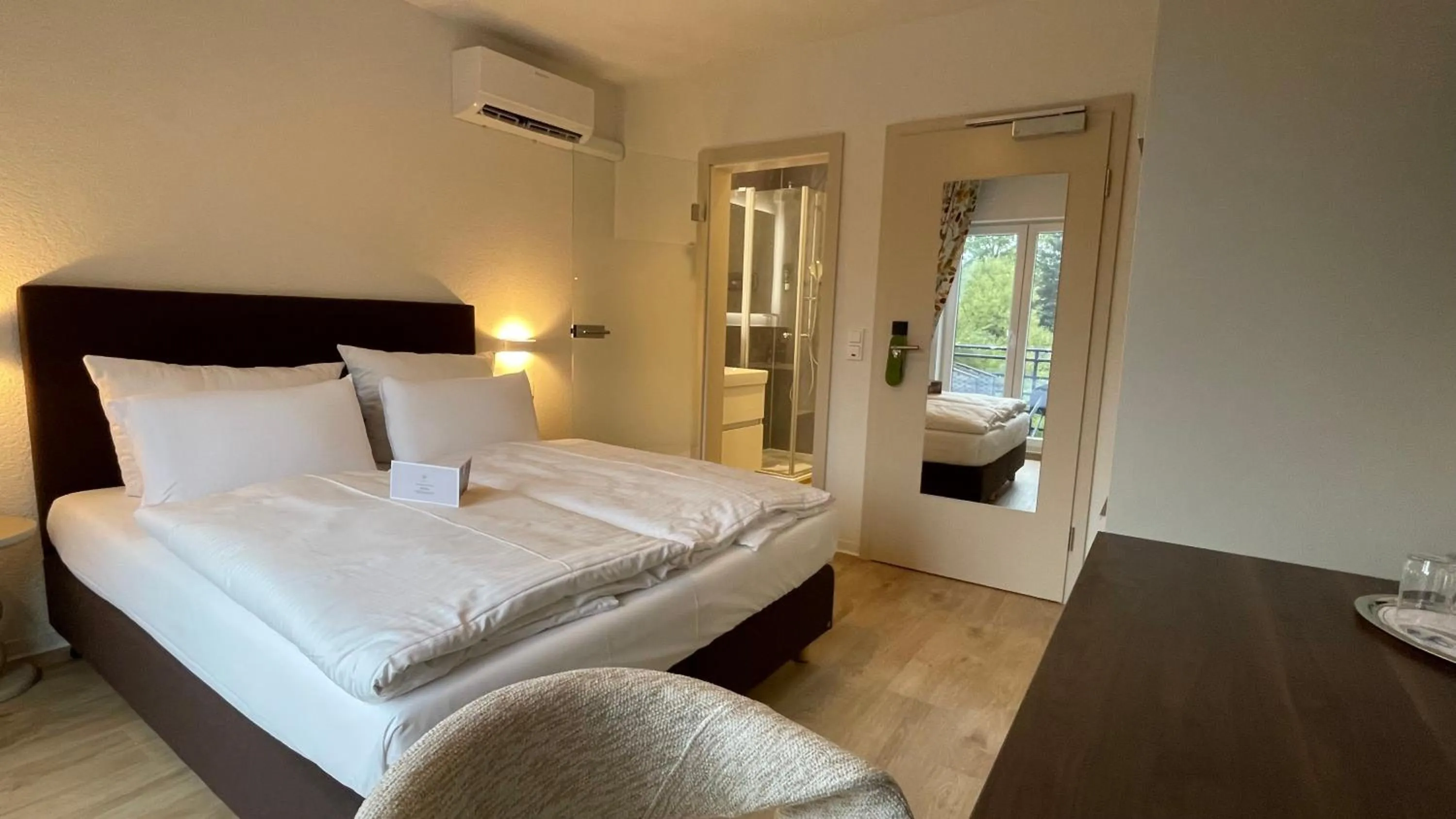 Bed in Das Mühlentor Hotel