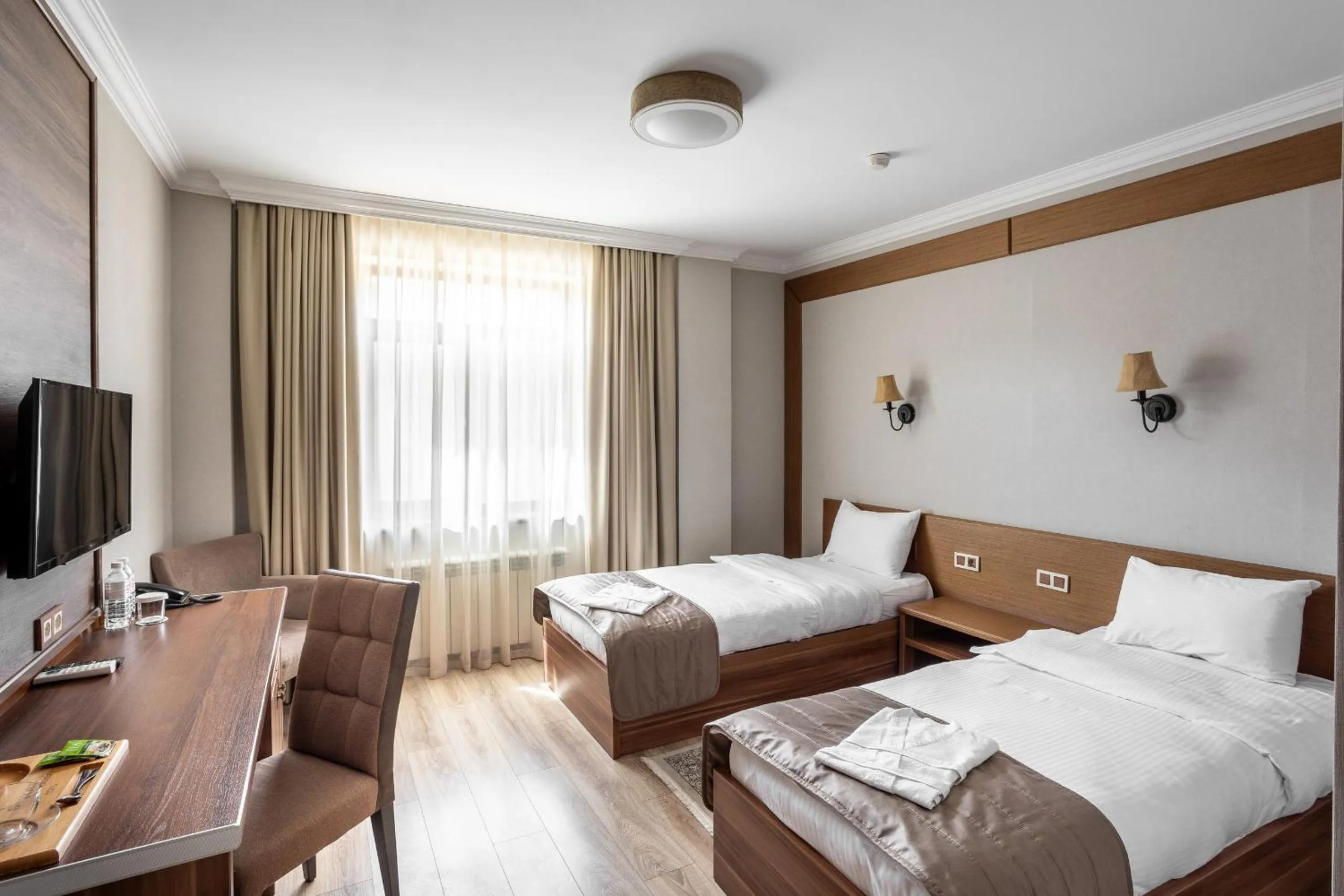 Photo of the whole room, Bed in Sacvoyage Hotel