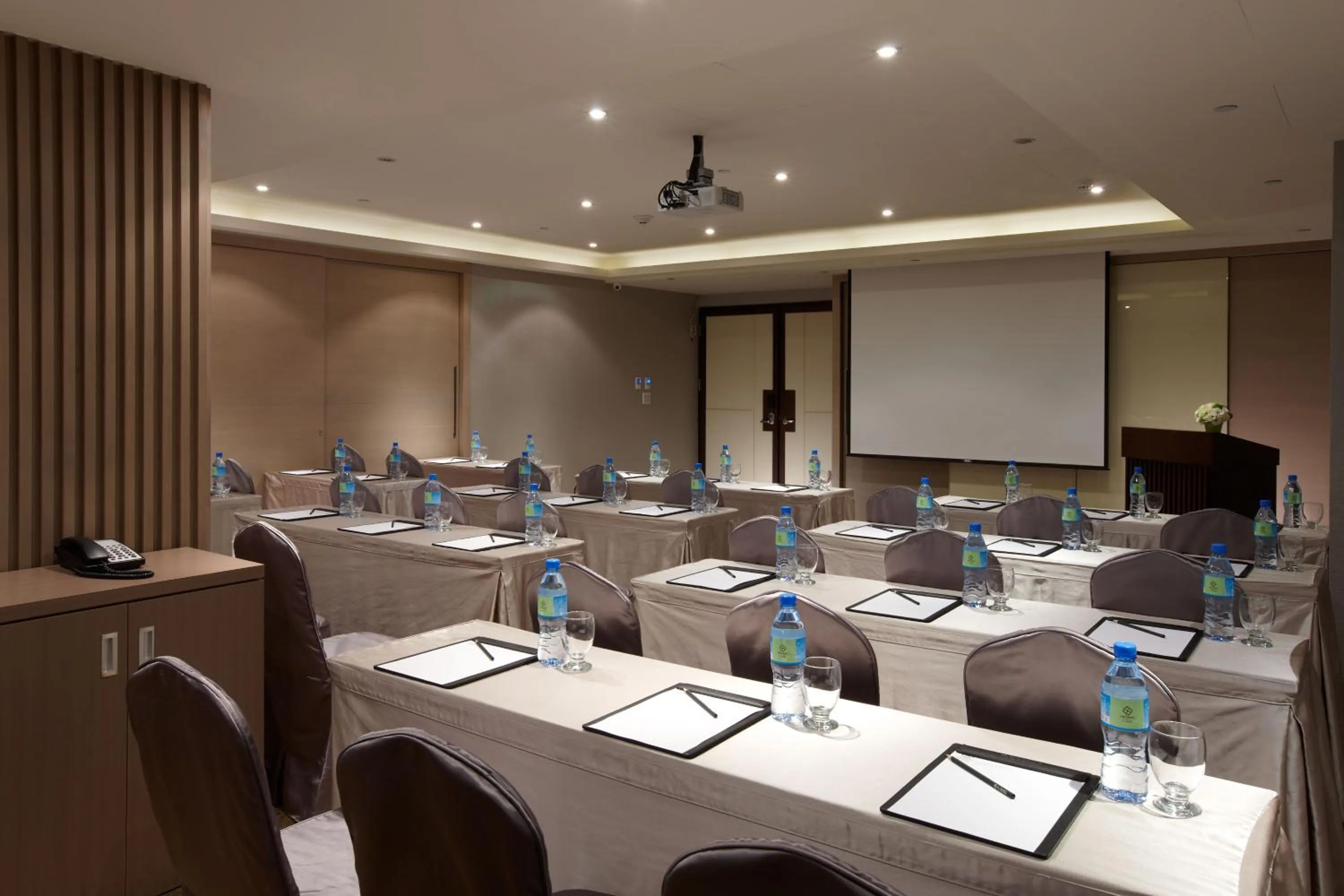 Meeting/conference room in S Aura Hotel