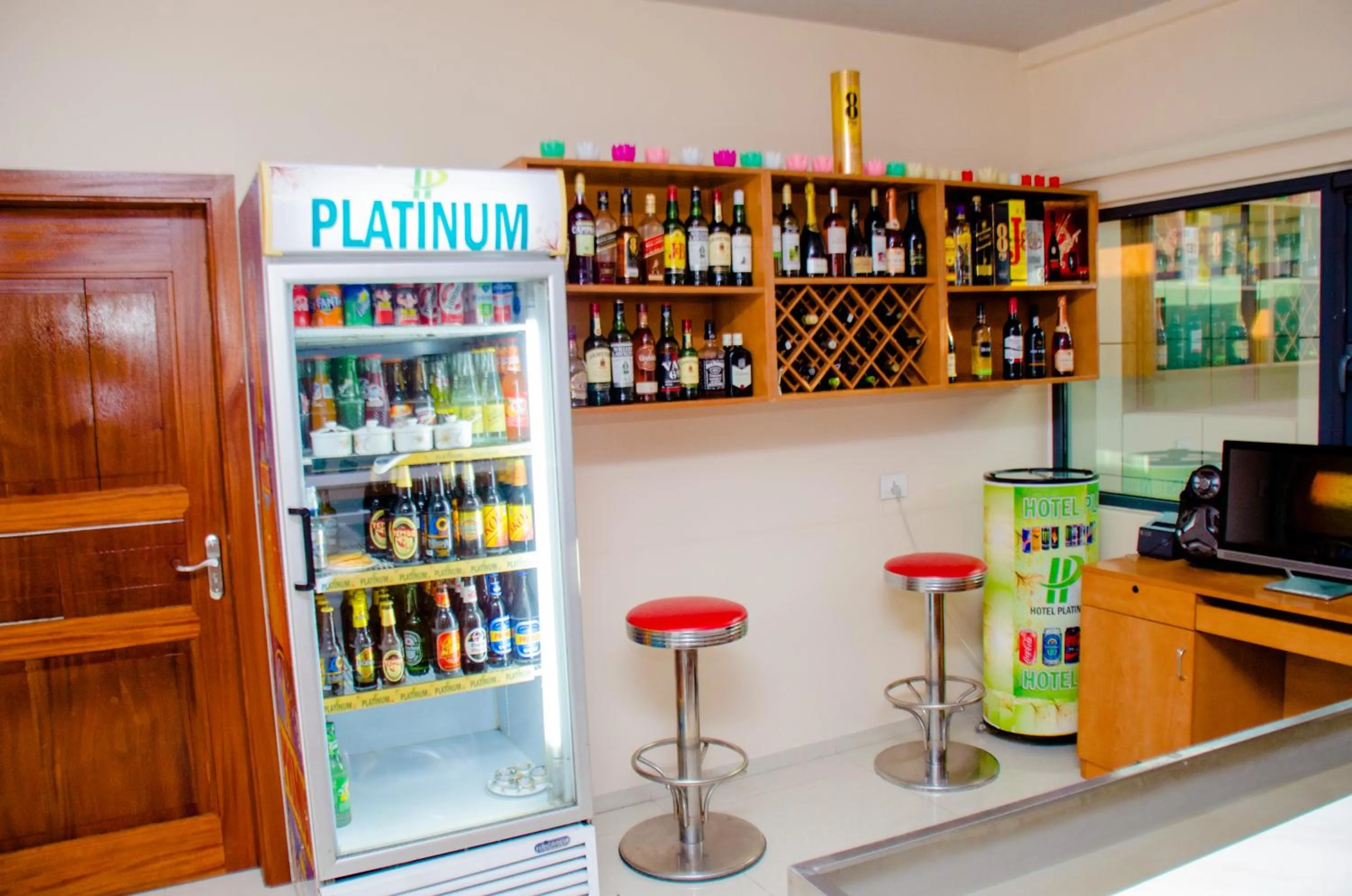 Lounge or bar in HOTEL PLATINUM