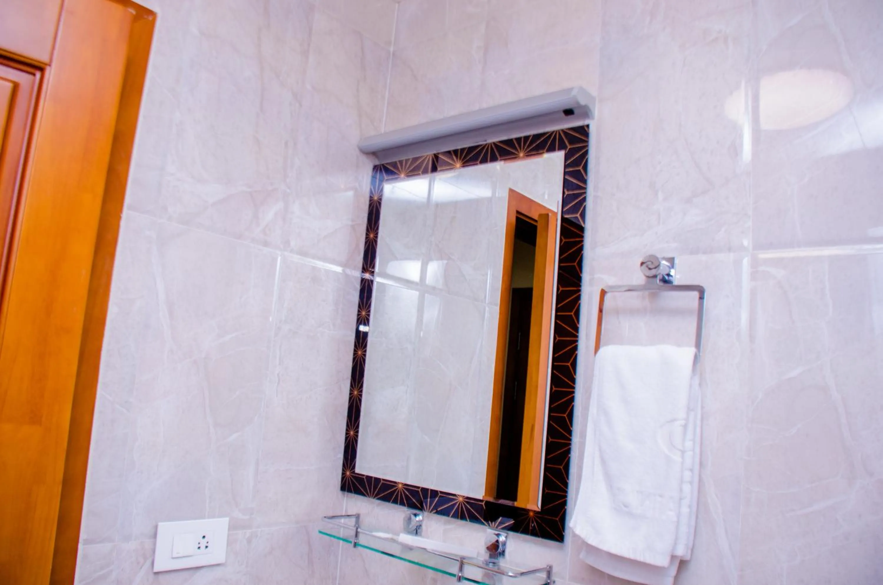 Bathroom in HOTEL PLATINUM