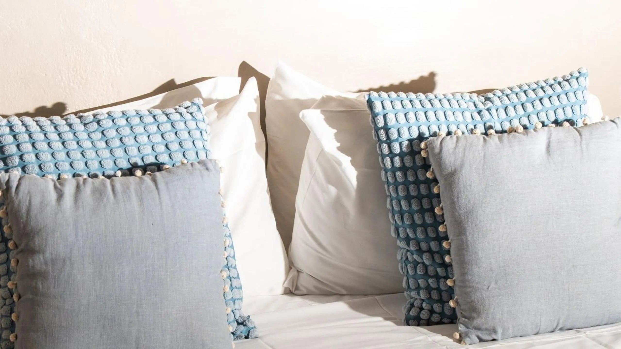 Bed in Hotel Borgo Vistalago