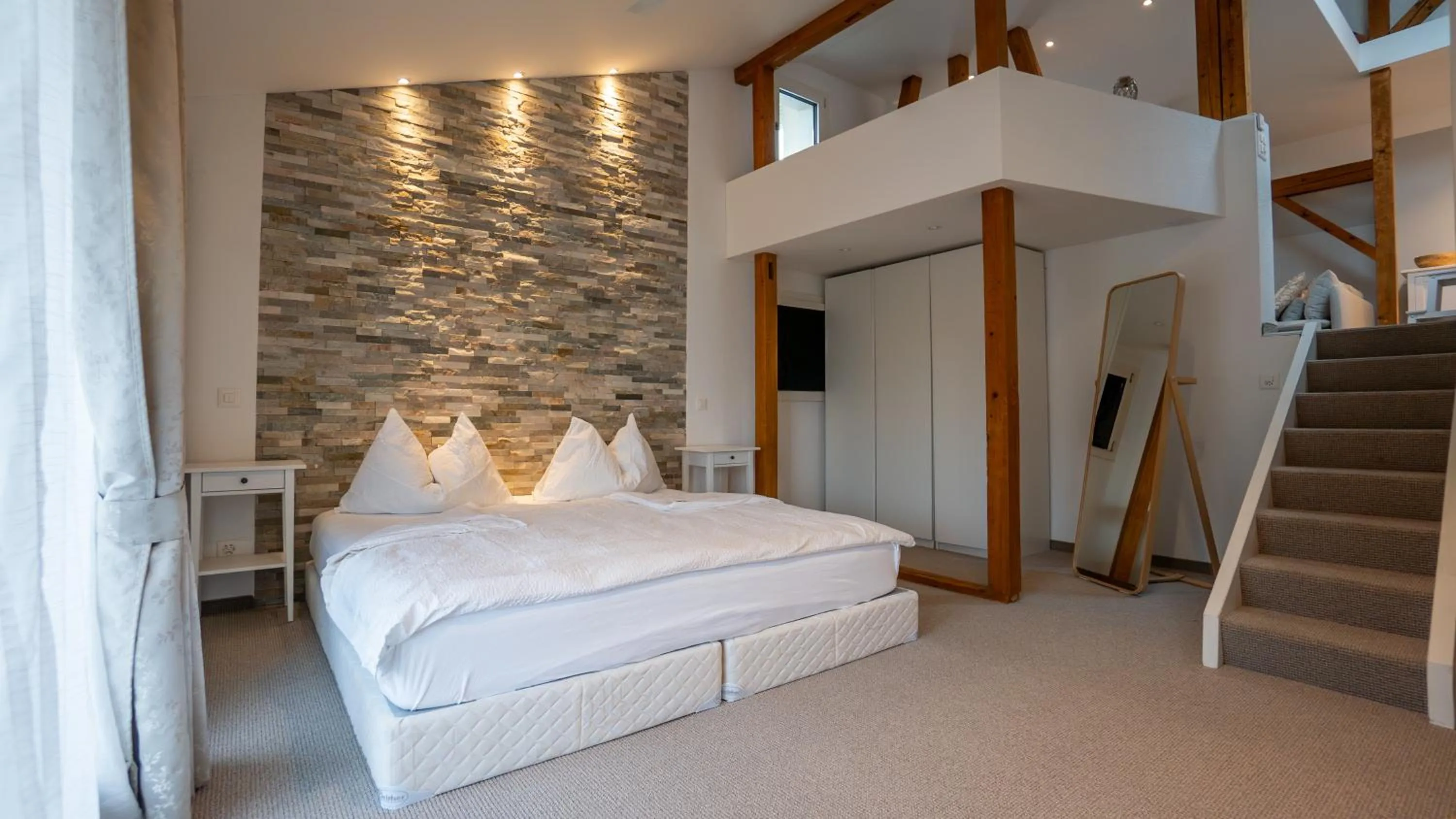 Bedroom, Bed in Hotel & Restaurant Rössli