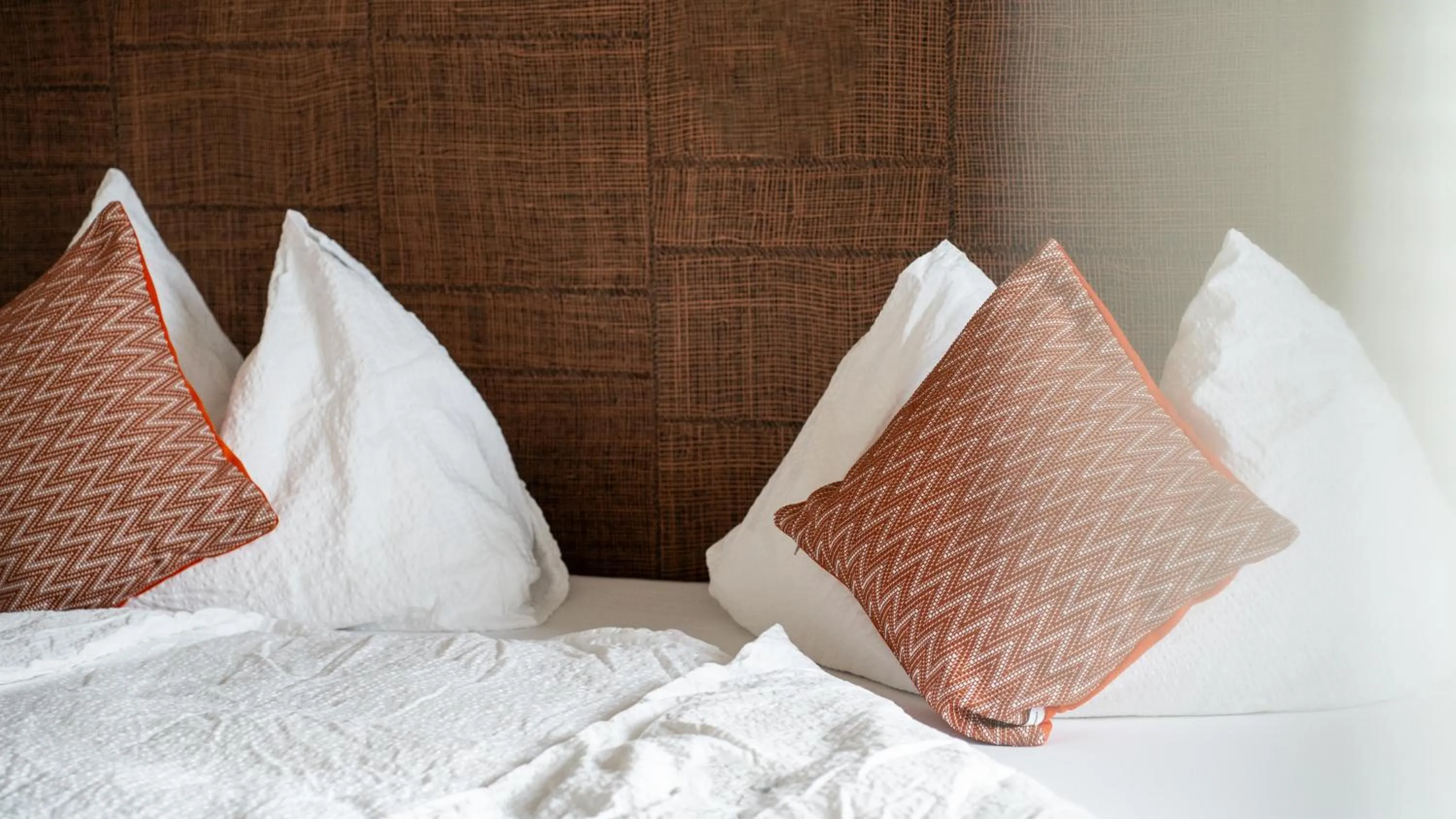 Bedroom, Bed in Hotel & Restaurant Rössli