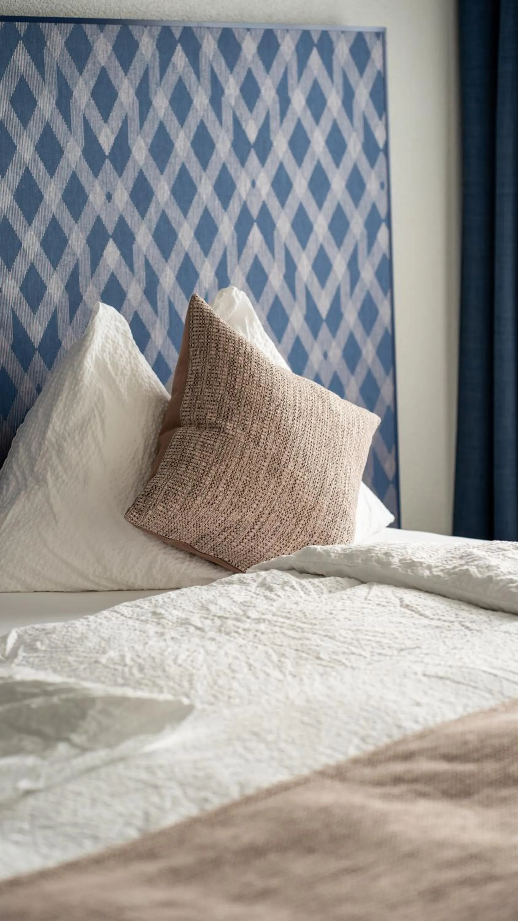 Bedroom, Bed in Hotel & Restaurant Rössli