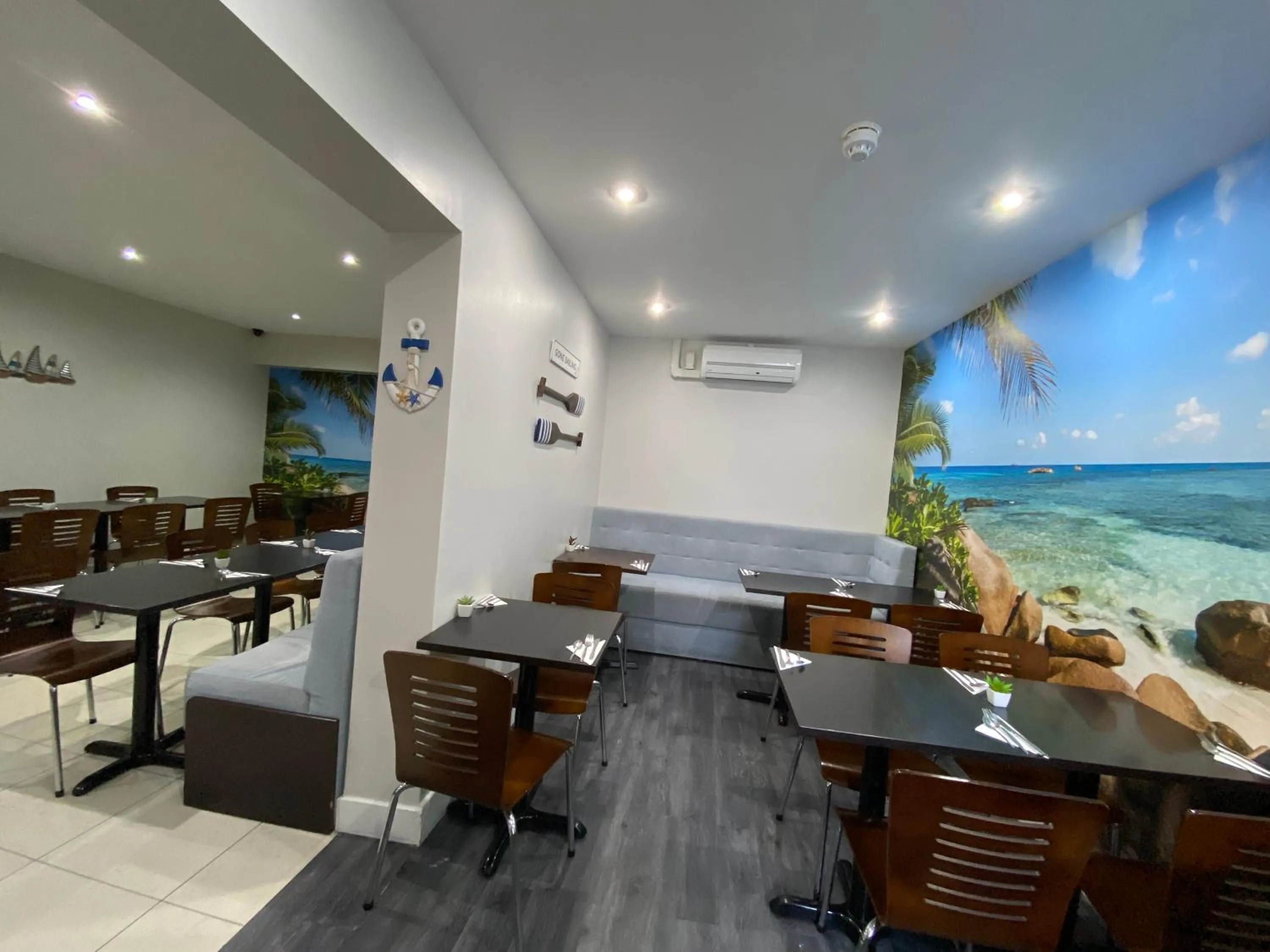 Restaurant/places to eat in Trebovir Hotel