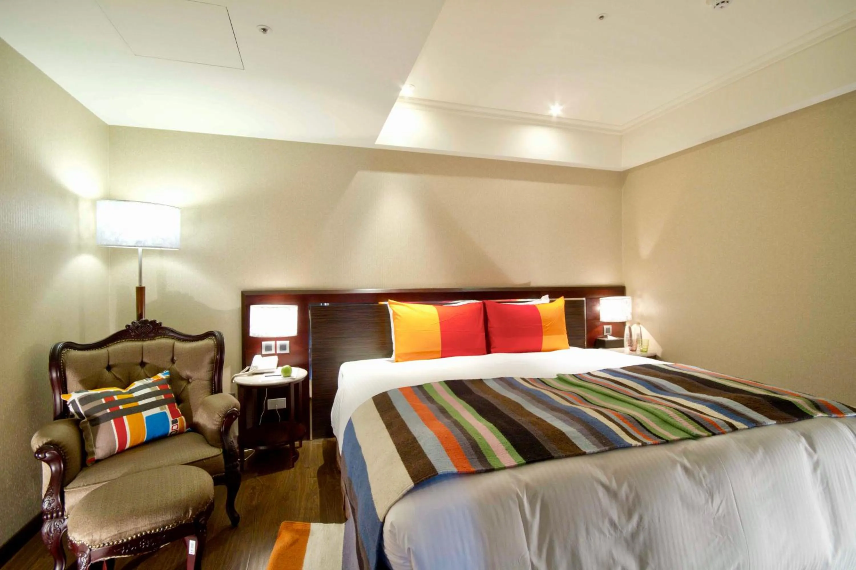 Bed in Taichung Charming City Hotel