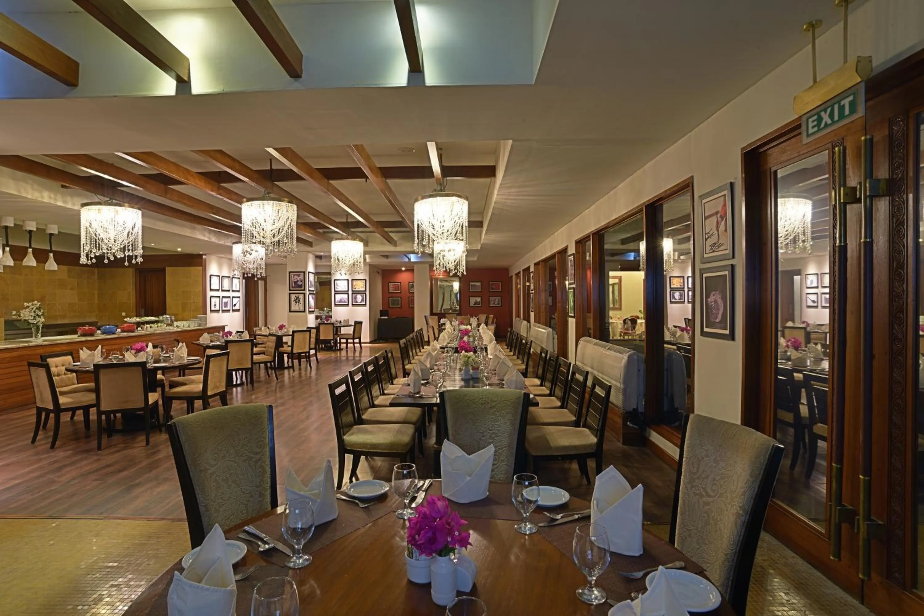 Restaurant/places to eat in Zaver Pearl Continental, Gwadar