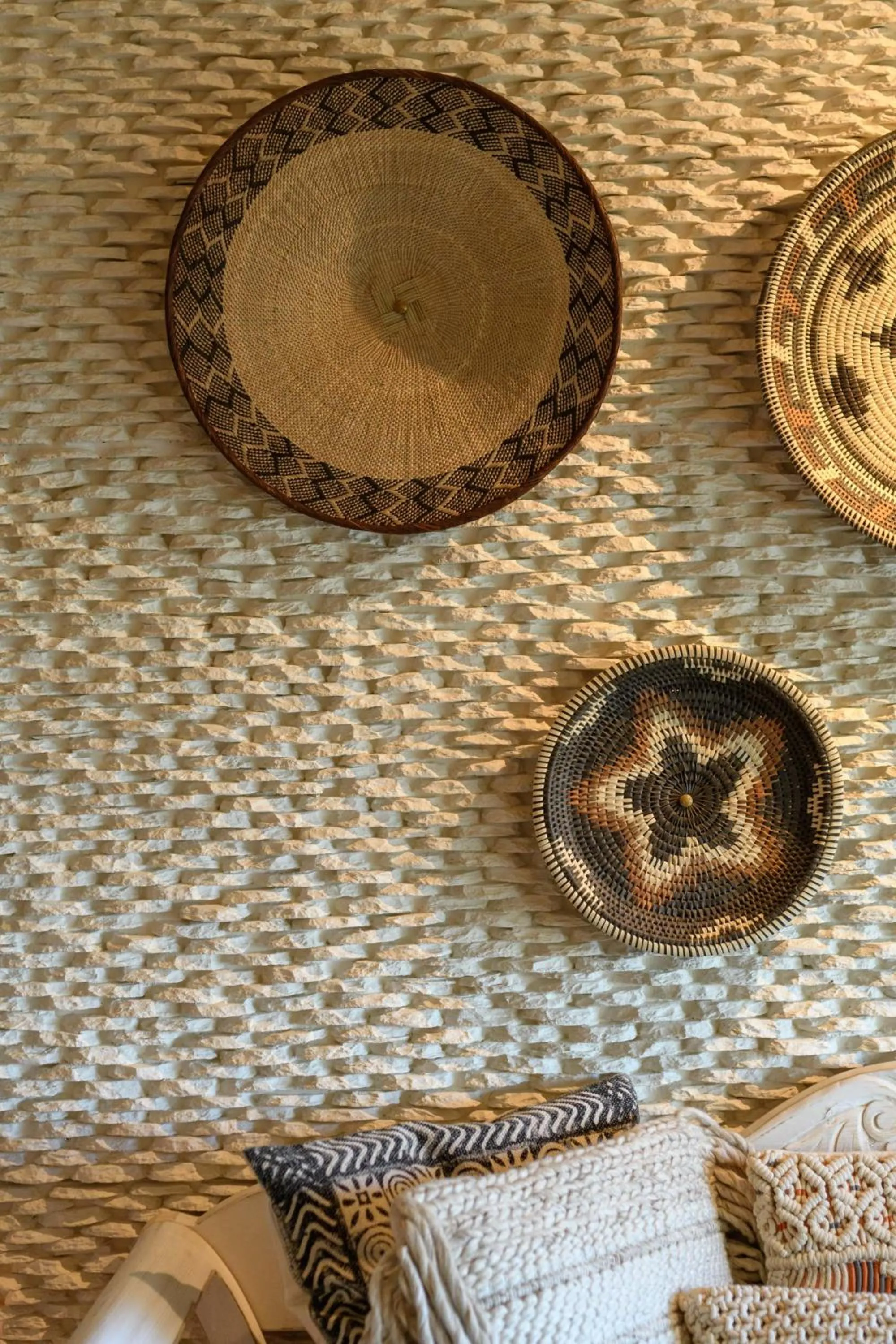 Decorative detail in Divelia East